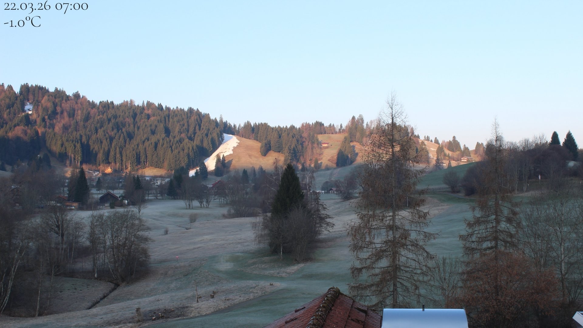 Archived image Webcam Hotel Schratt in Oberstaufen - View Golf Course