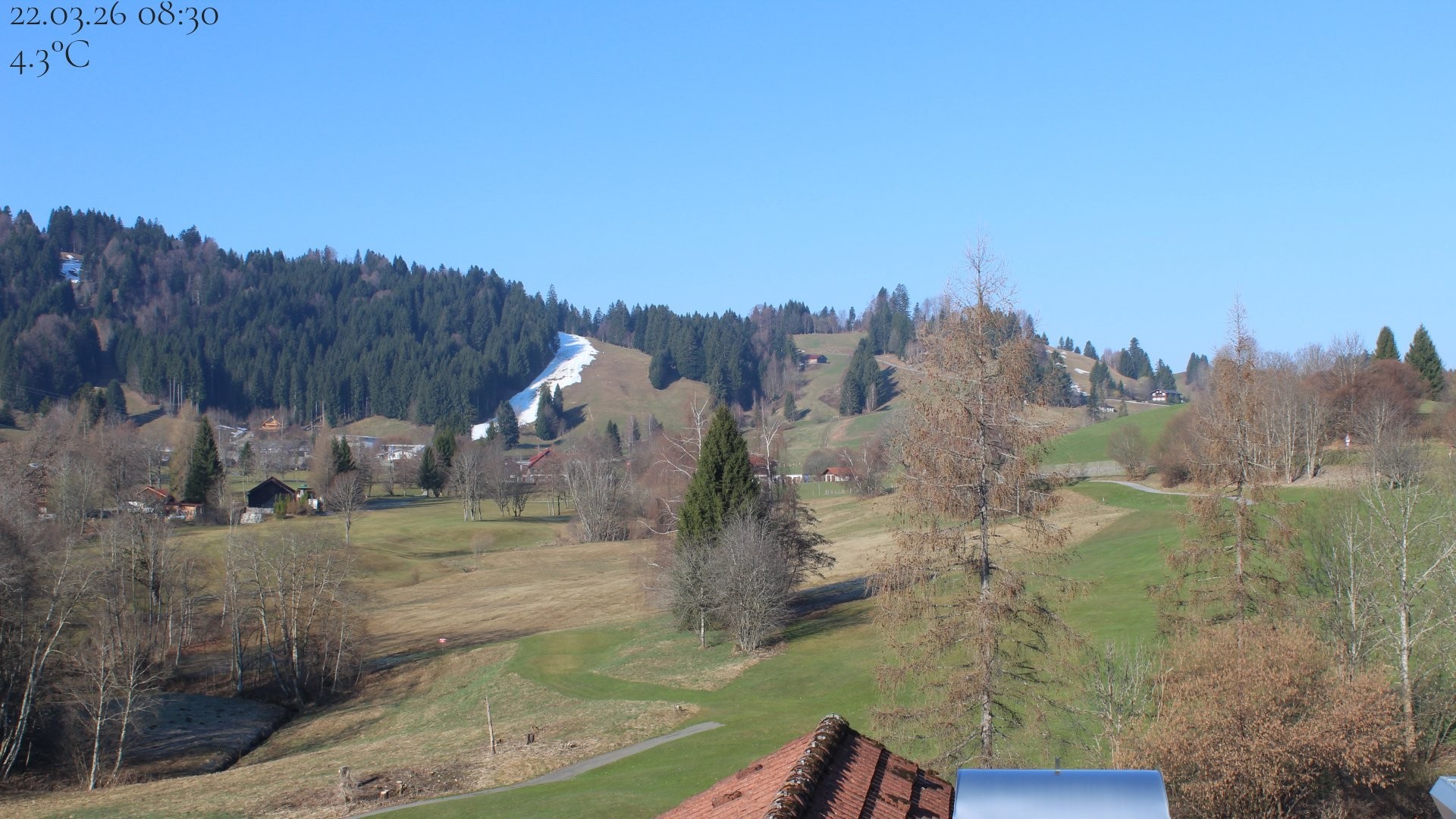 Archived image Webcam Hotel Schratt in Oberstaufen - View Golf Course