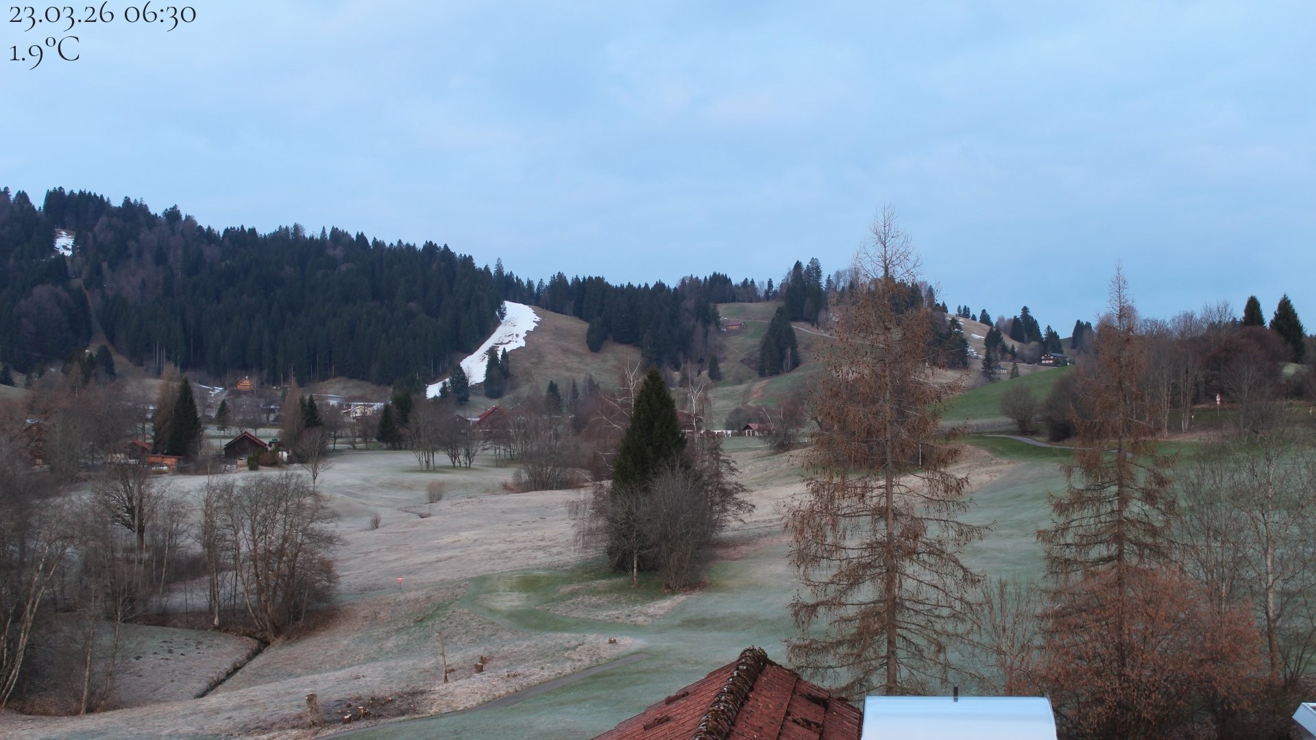 Archived image Webcam Hotel Schratt in Oberstaufen - View Golf Course
