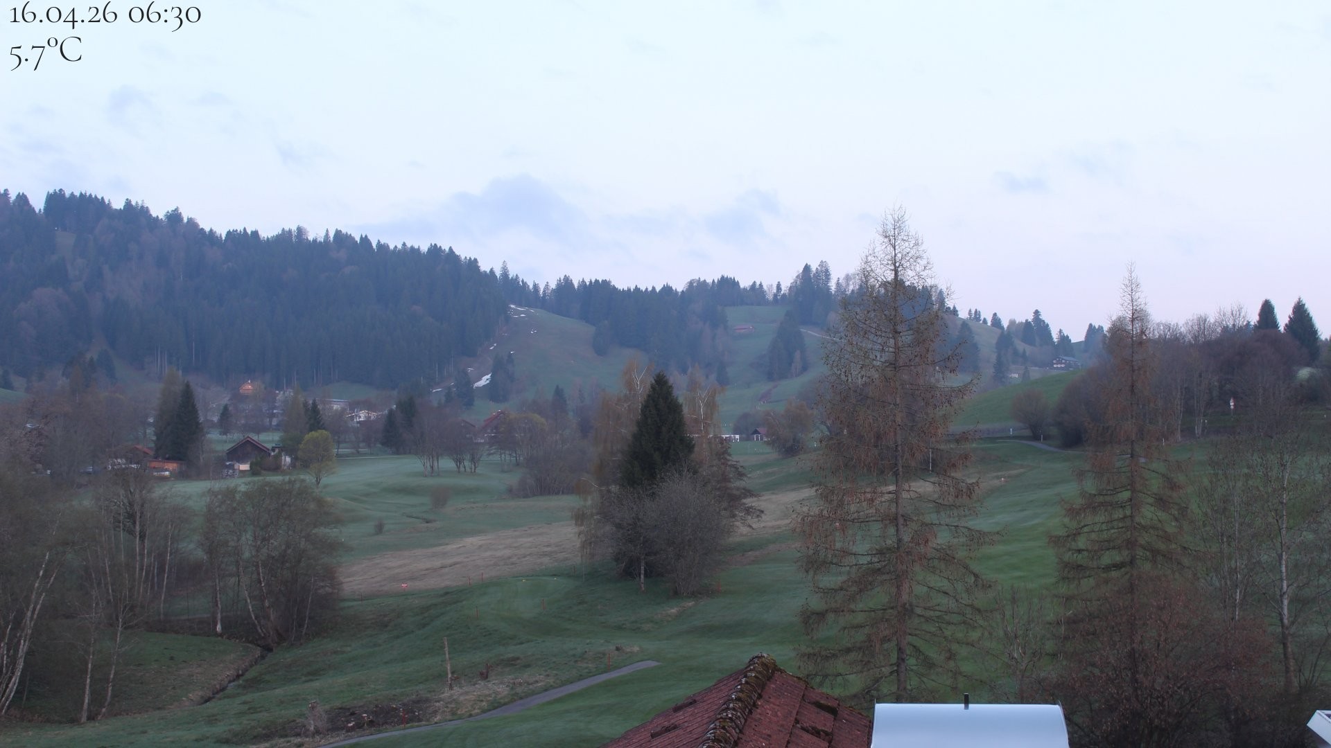 Archiv Foto Webcam Biohotel Schratt in Oberstaufen - Blick Golfplatz