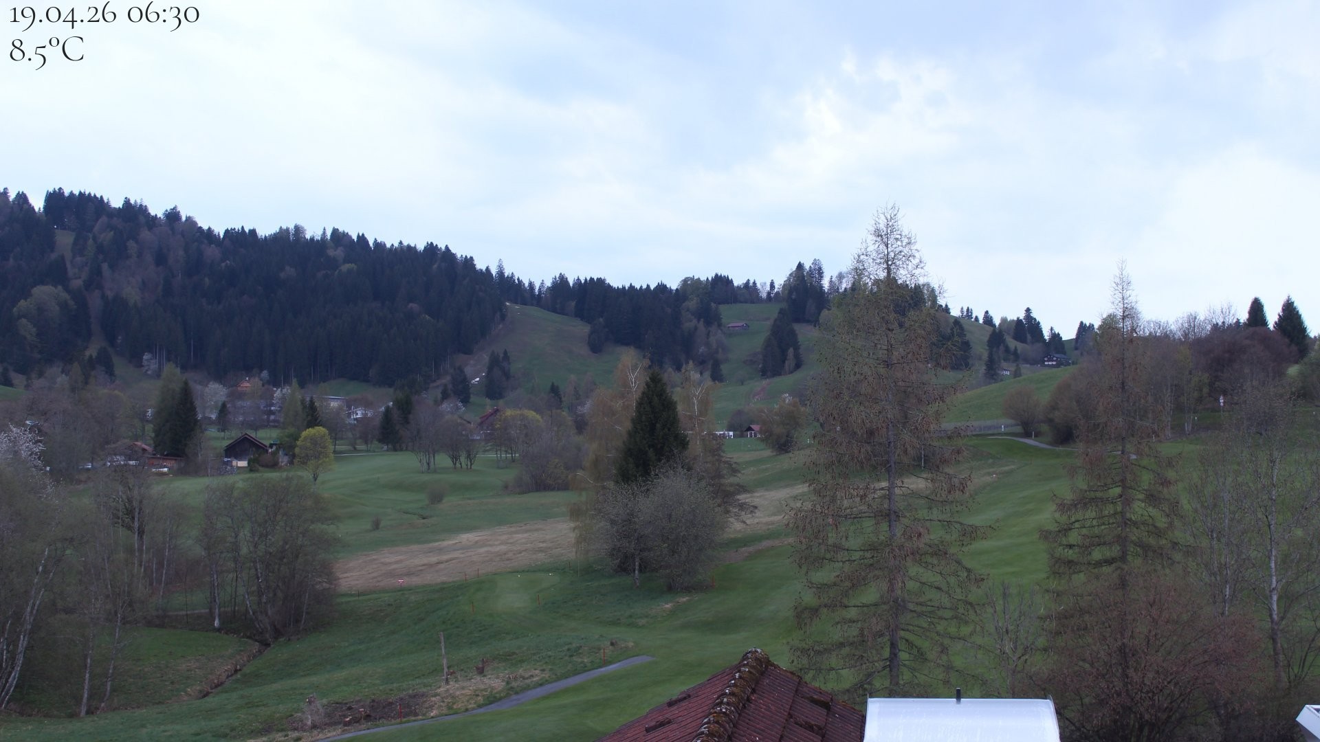 Archived image Webcam Hotel Schratt in Oberstaufen - View Golf Course
