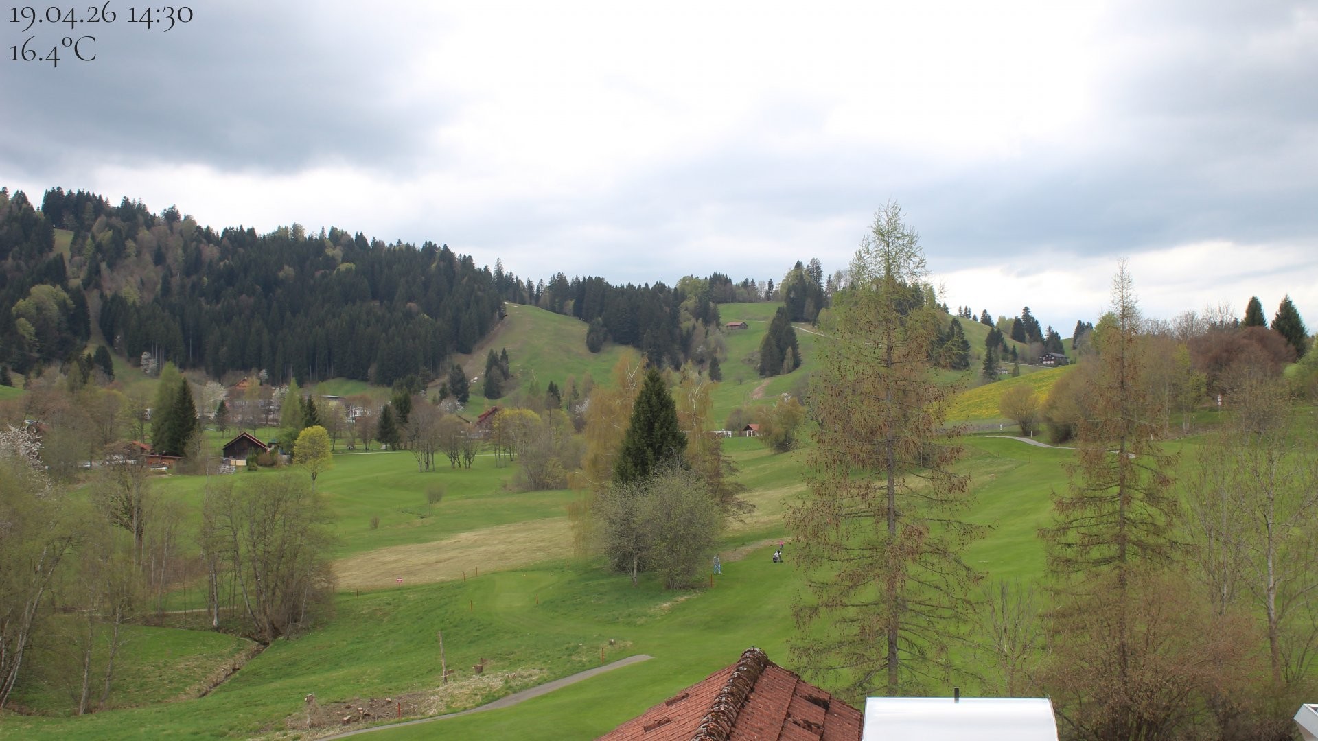 Archived image Webcam Hotel Schratt in Oberstaufen - View Golf Course