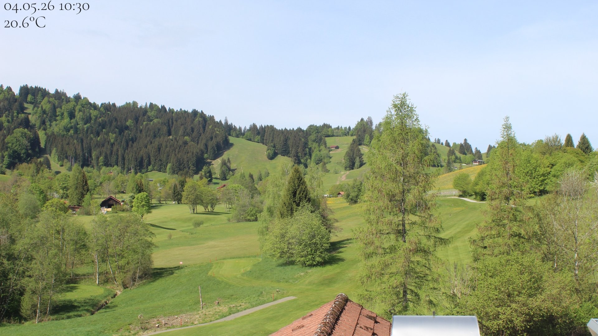 Archived image Webcam Hotel Schratt in Oberstaufen - View Golf Course
