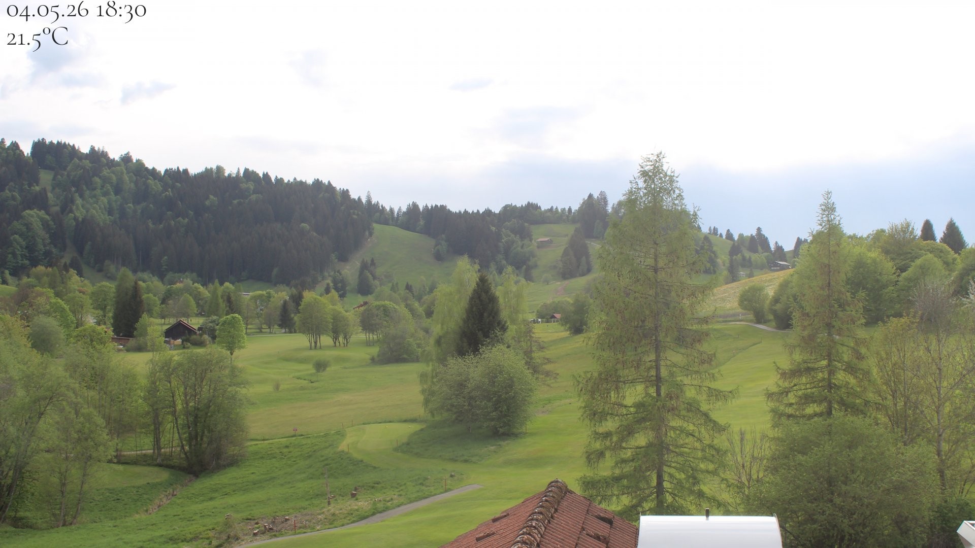 Archiv Foto Webcam Biohotel Schratt in Oberstaufen - Blick Golfplatz