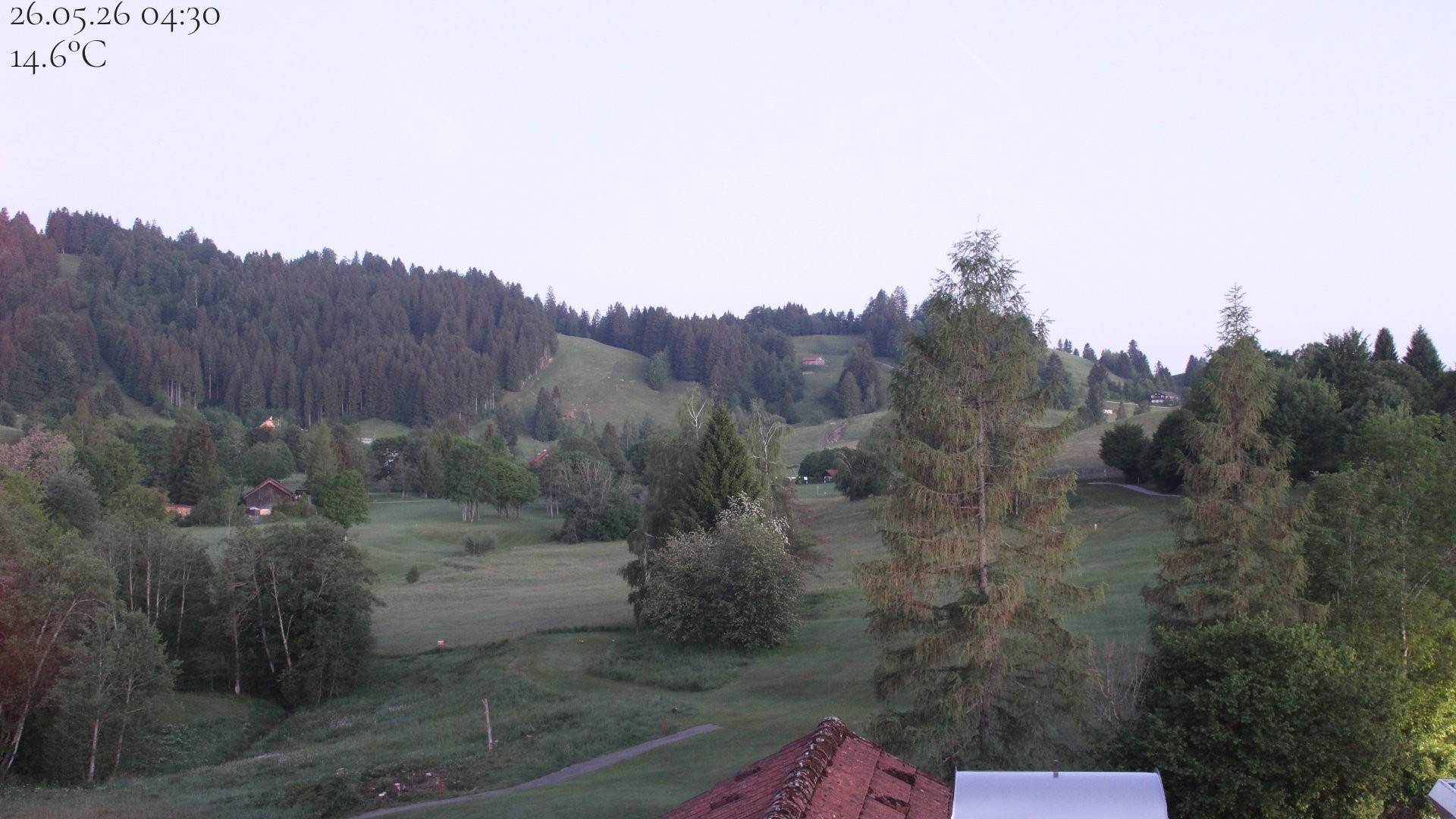 Archived image Webcam Hotel Schratt in Oberstaufen - View Golf Course