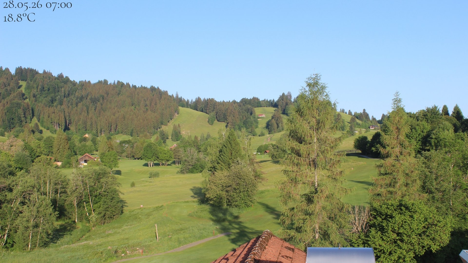 Archived image Webcam Hotel Schratt in Oberstaufen - View Golf Course