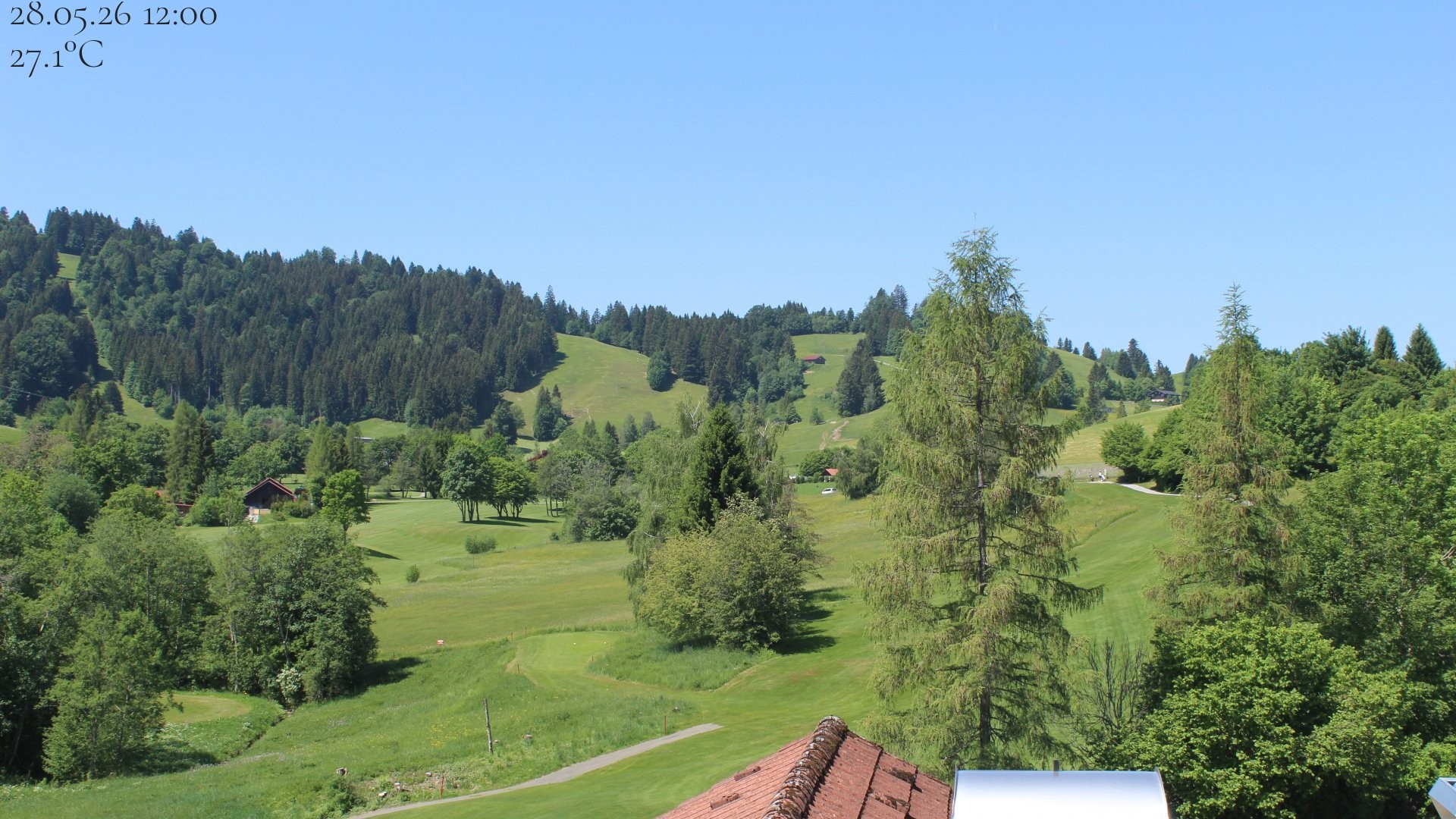 Archived image Webcam Hotel Schratt in Oberstaufen - View Golf Course
