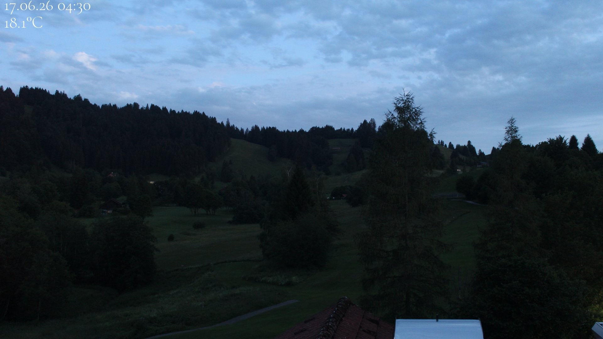 Archived image Webcam Hotel Schratt in Oberstaufen - View Golf Course