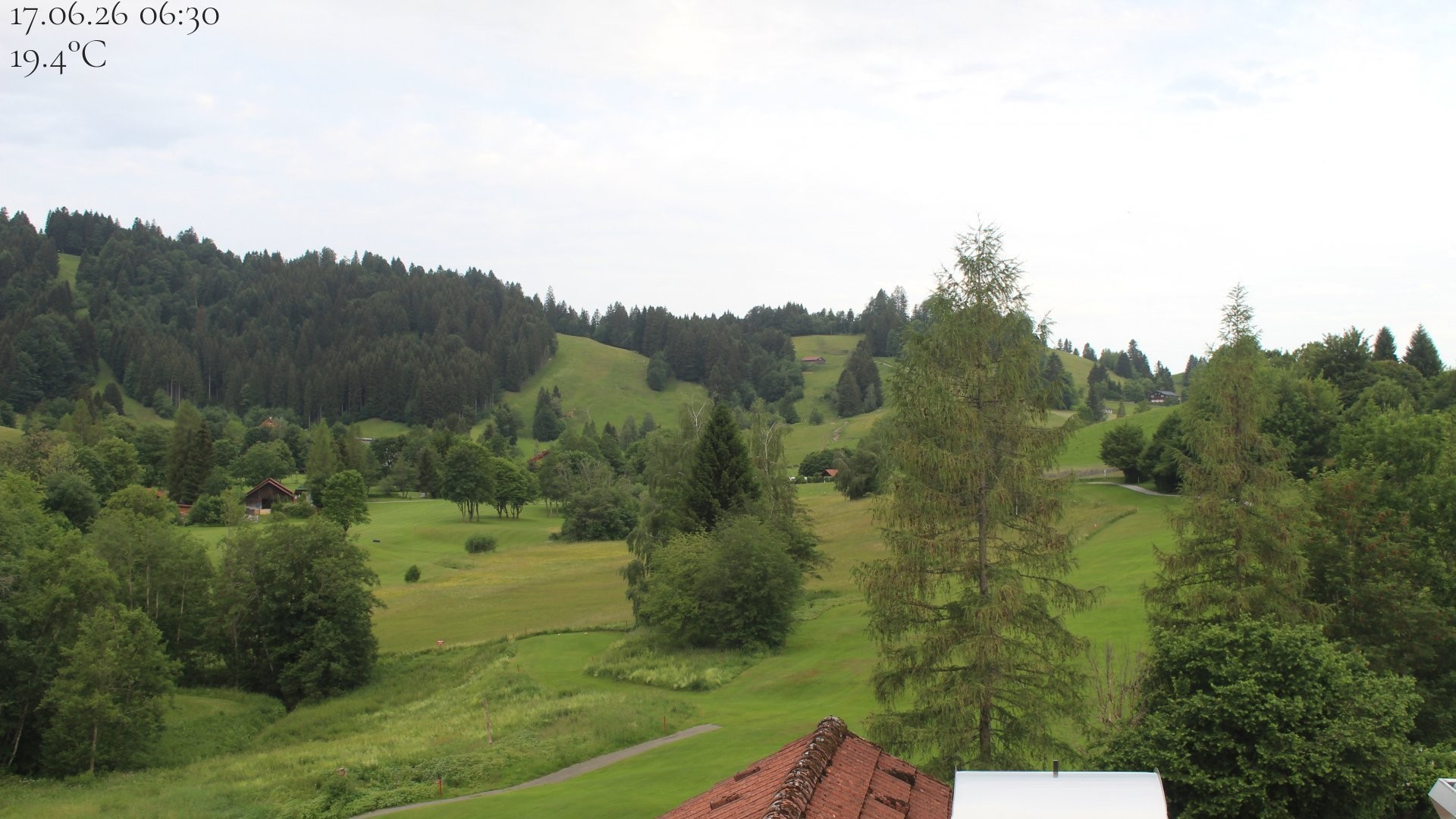 Archived image Webcam Hotel Schratt in Oberstaufen - View Golf Course