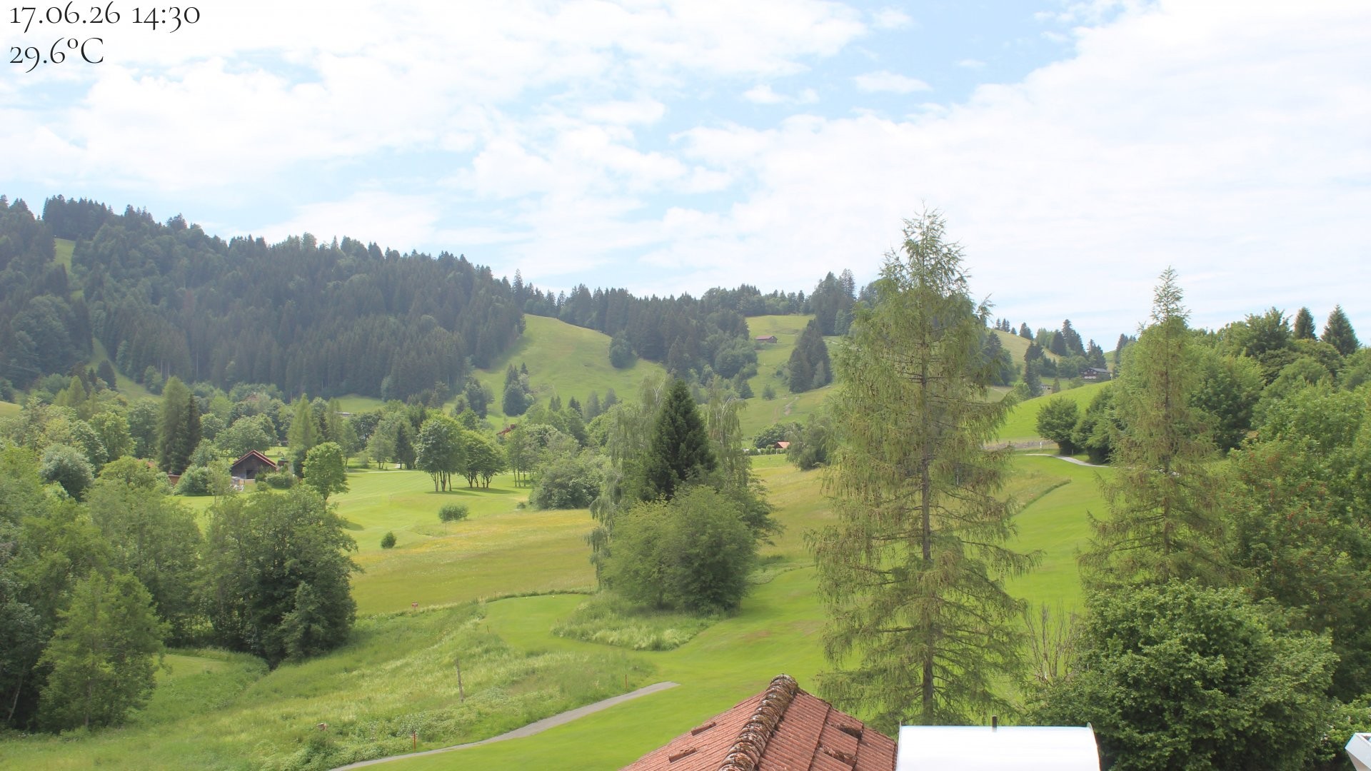 Archived image Webcam Hotel Schratt in Oberstaufen - View Golf Course