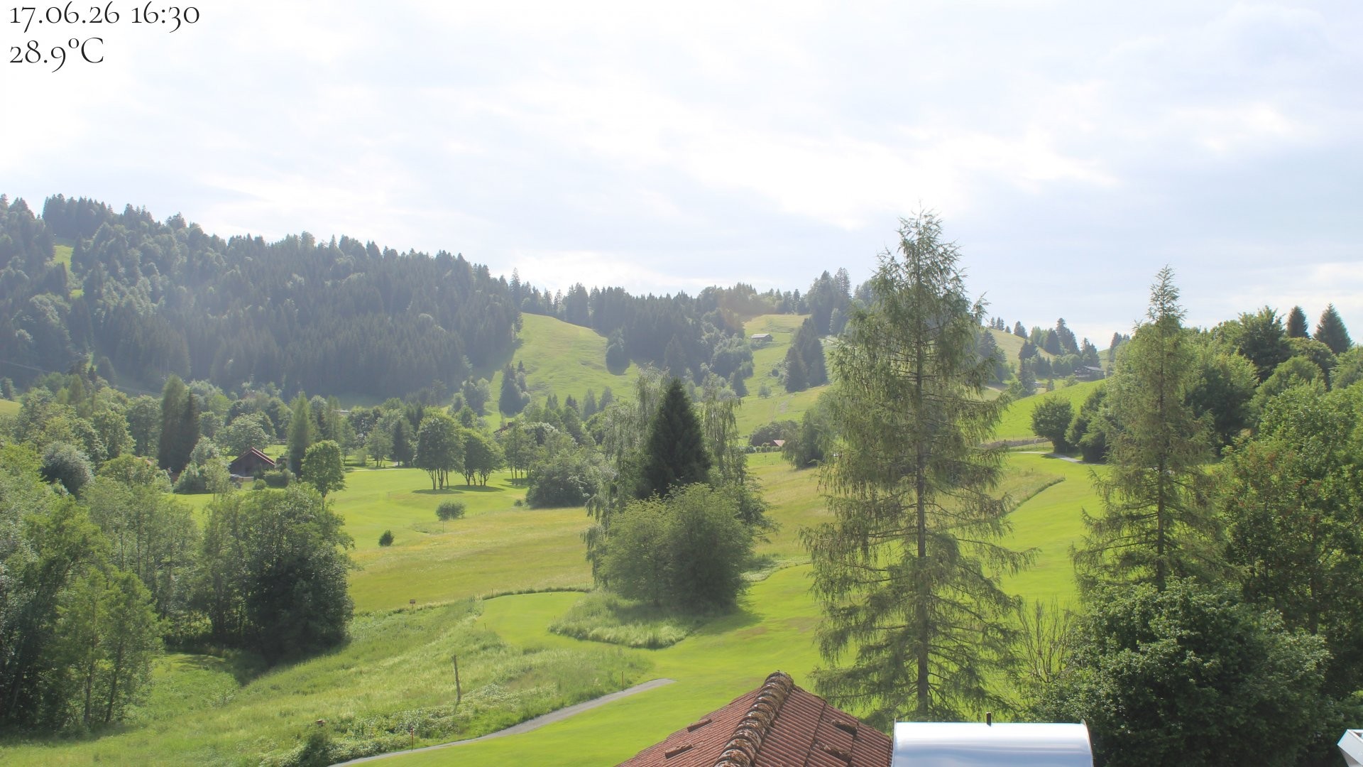 Archived image Webcam Hotel Schratt in Oberstaufen - View Golf Course