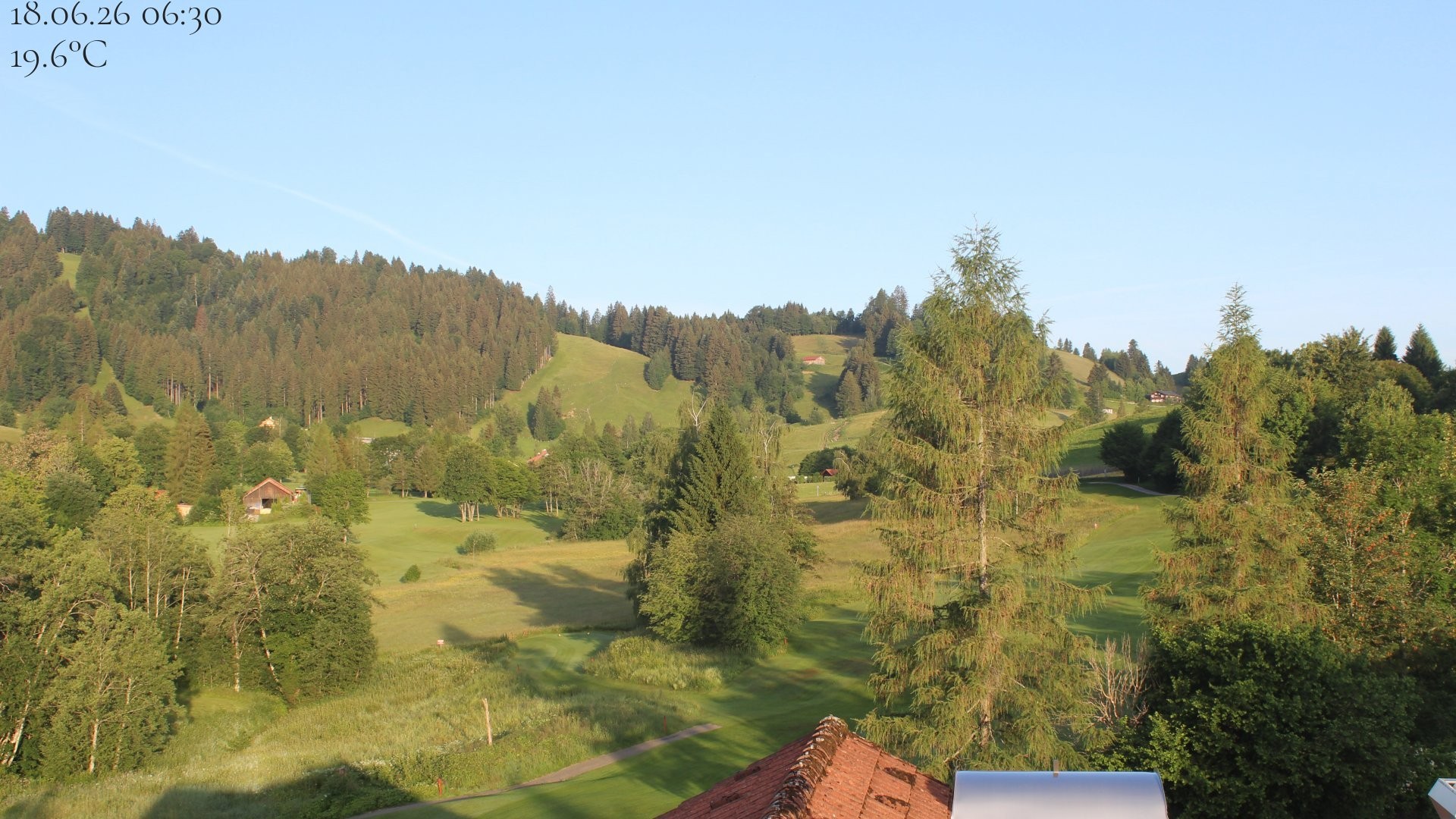Archived image Webcam Hotel Schratt in Oberstaufen - View Golf Course