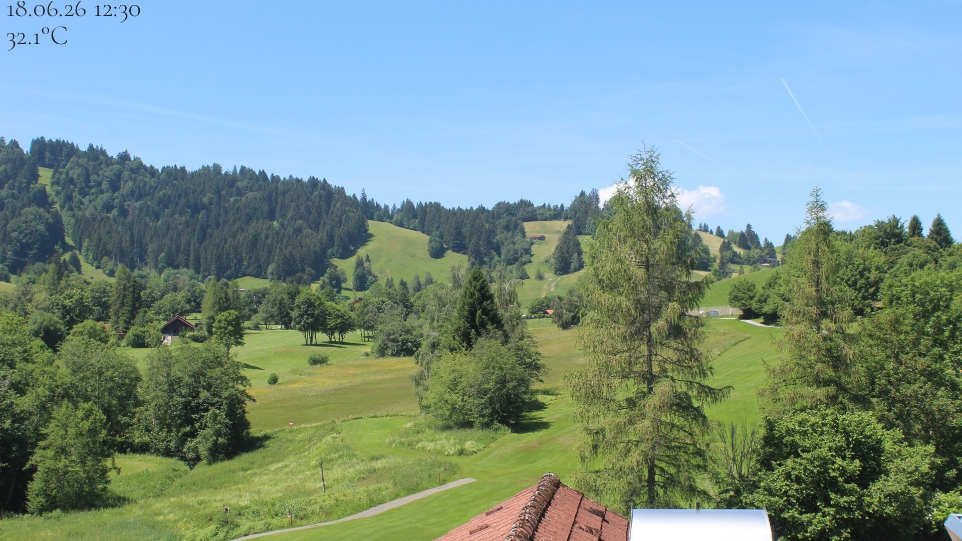 Archived image Webcam Hotel Schratt in Oberstaufen - View Golf Course