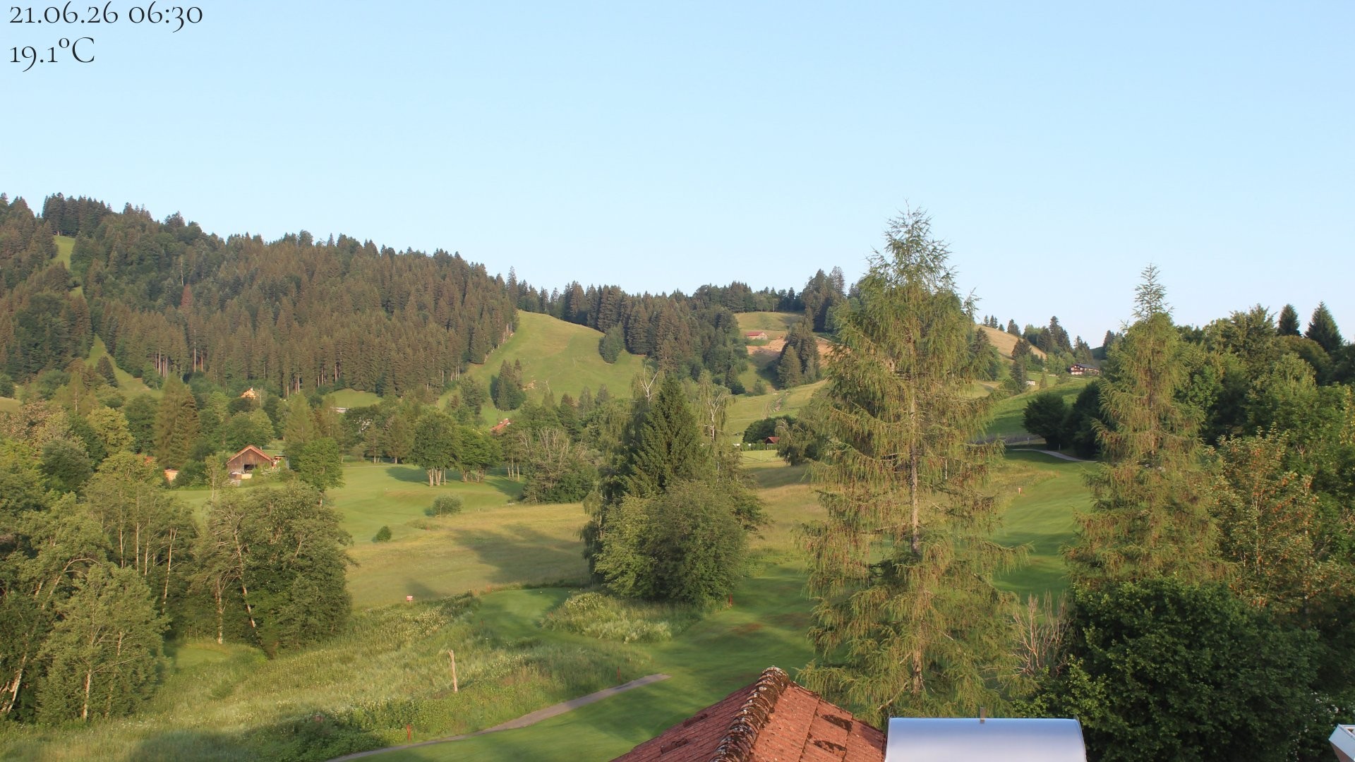 Archived image Webcam Hotel Schratt in Oberstaufen - View Golf Course