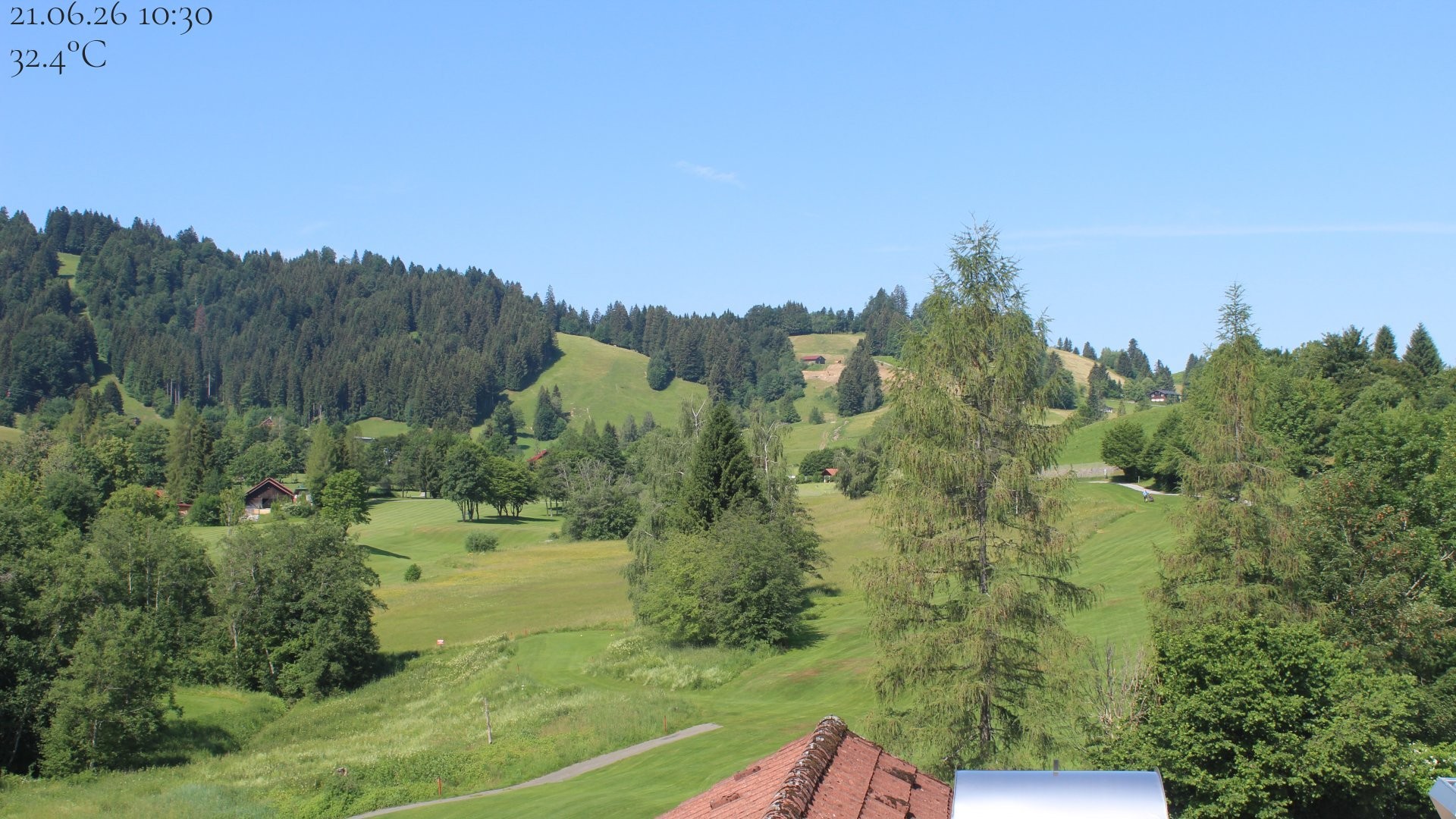 Archived image Webcam Hotel Schratt in Oberstaufen - View Golf Course