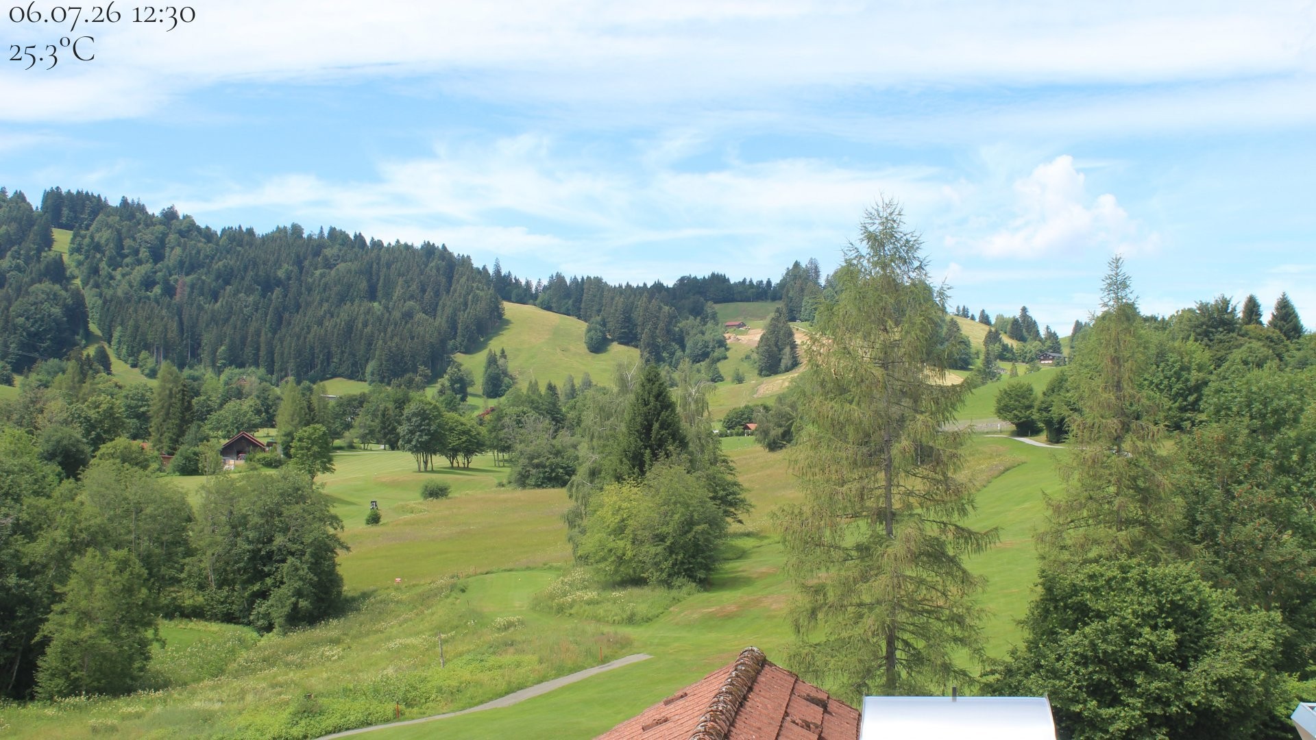 Archived image Webcam Hotel Schratt in Oberstaufen - View Golf Course