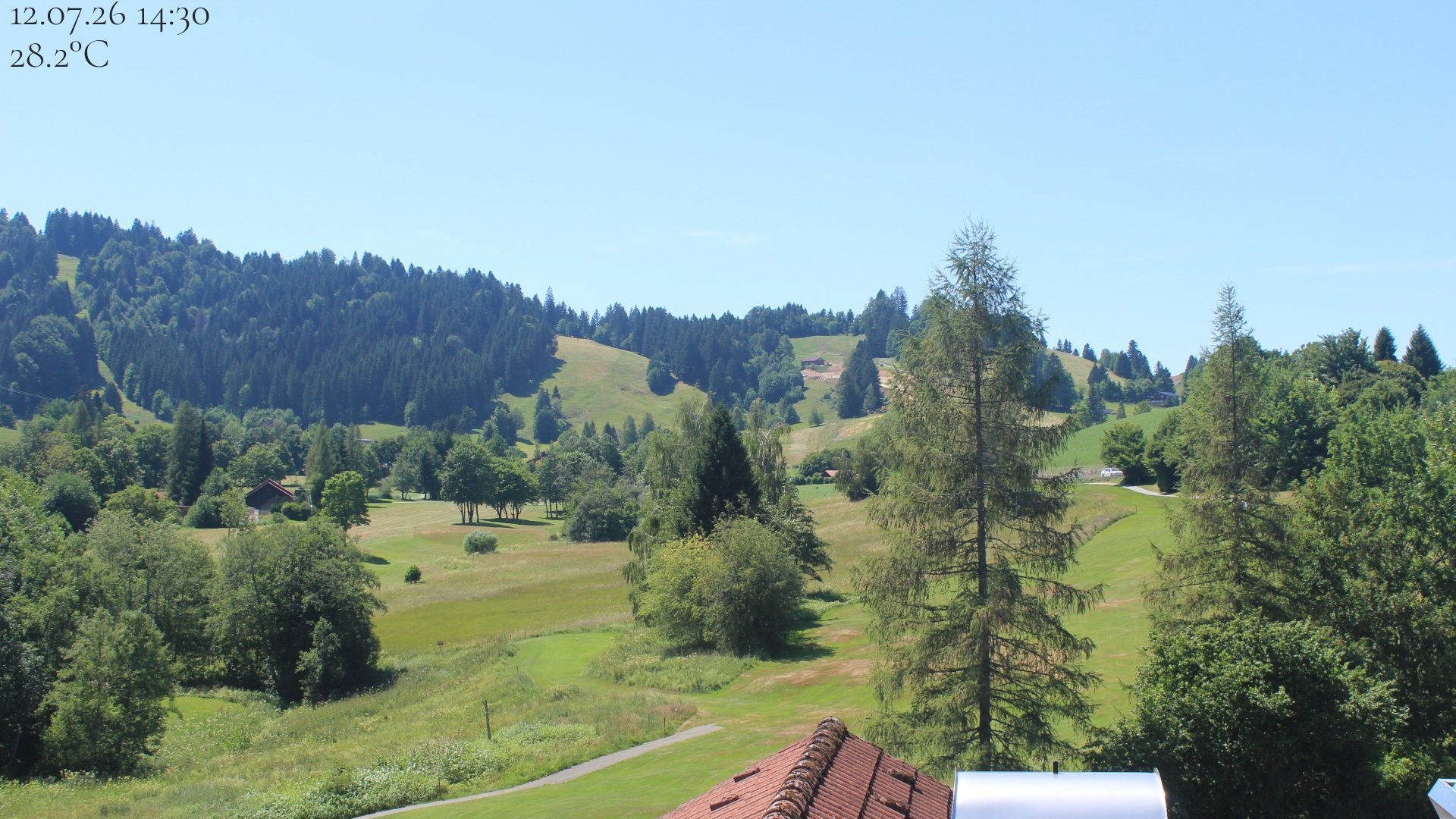 Archived image Webcam Hotel Schratt in Oberstaufen - View Golf Course