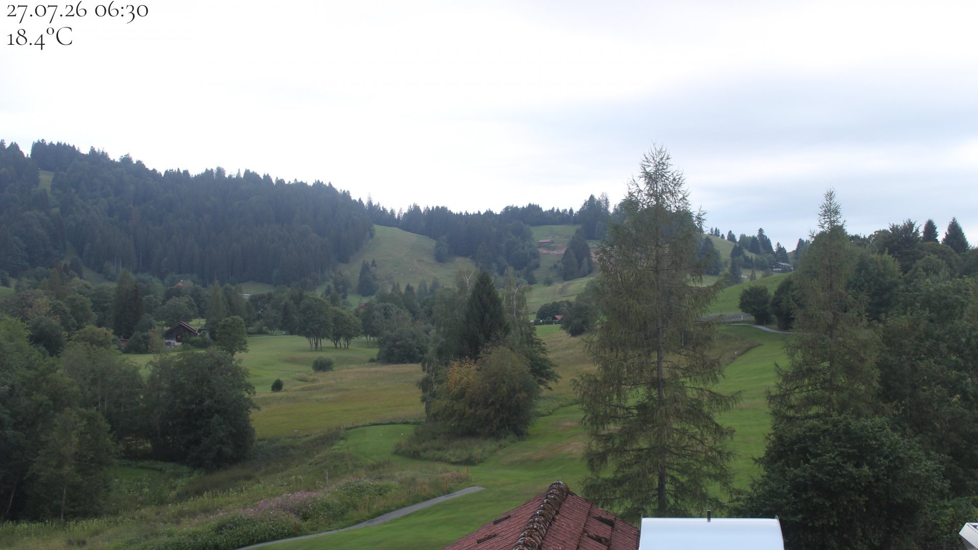 Archived image Webcam Hotel Schratt in Oberstaufen - View Golf Course