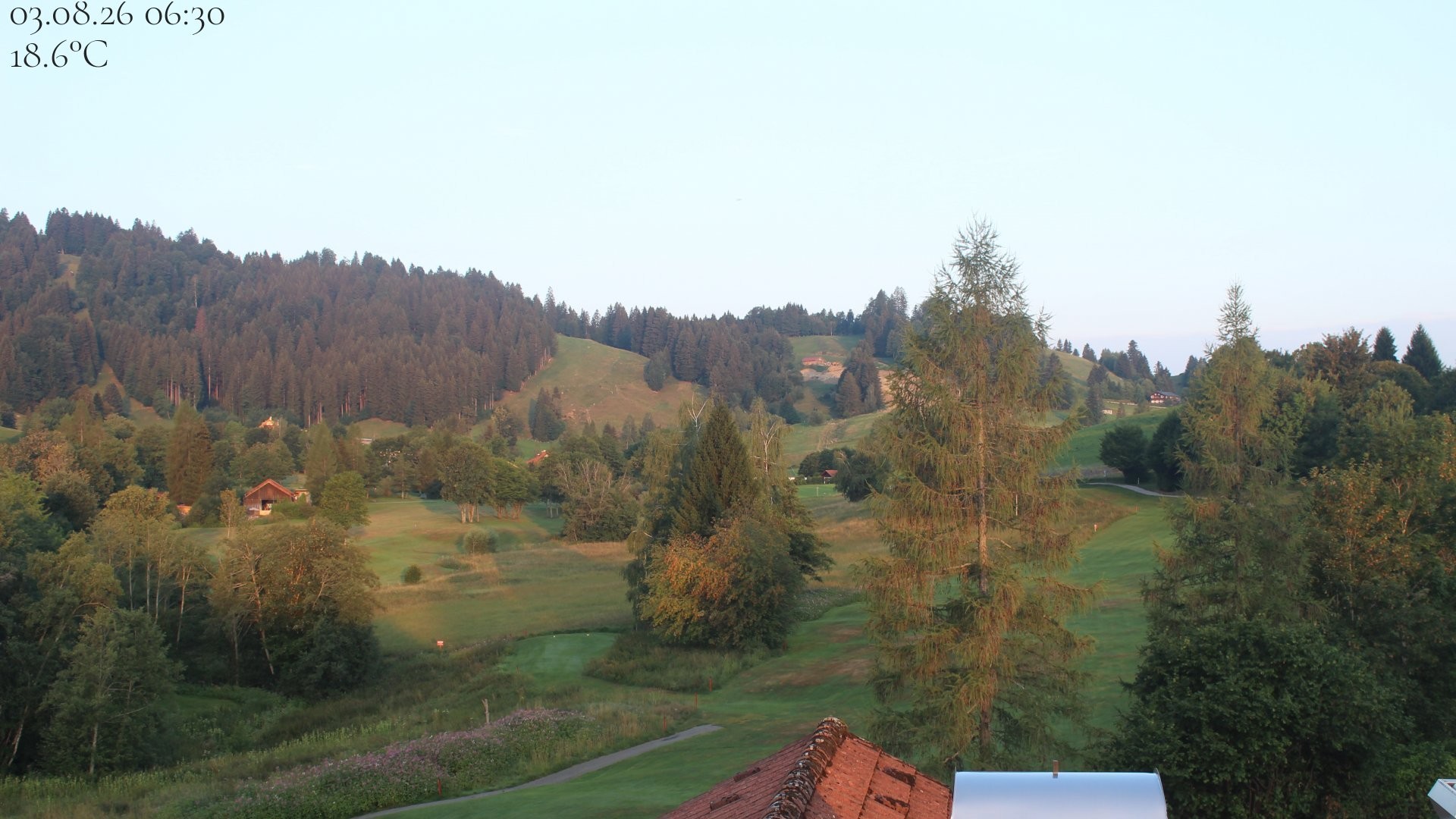Archived image Webcam Hotel Schratt in Oberstaufen - View Golf Course