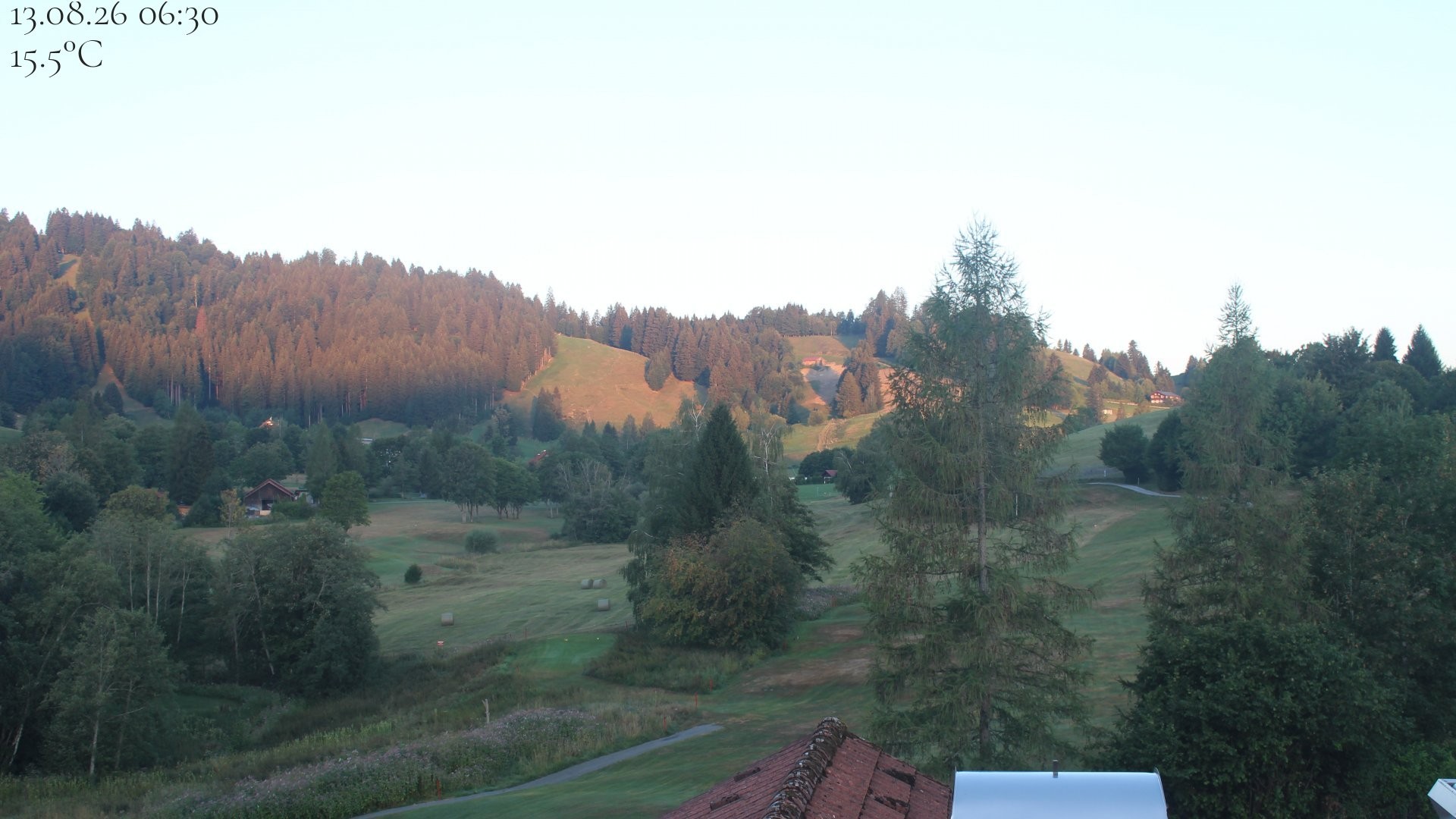 Archiv Foto Webcam Biohotel Schratt in Oberstaufen - Blick Golfplatz