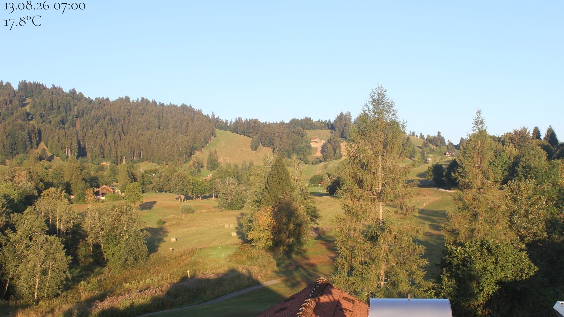 Archiv Foto Webcam Biohotel Schratt in Oberstaufen - Blick Golfplatz