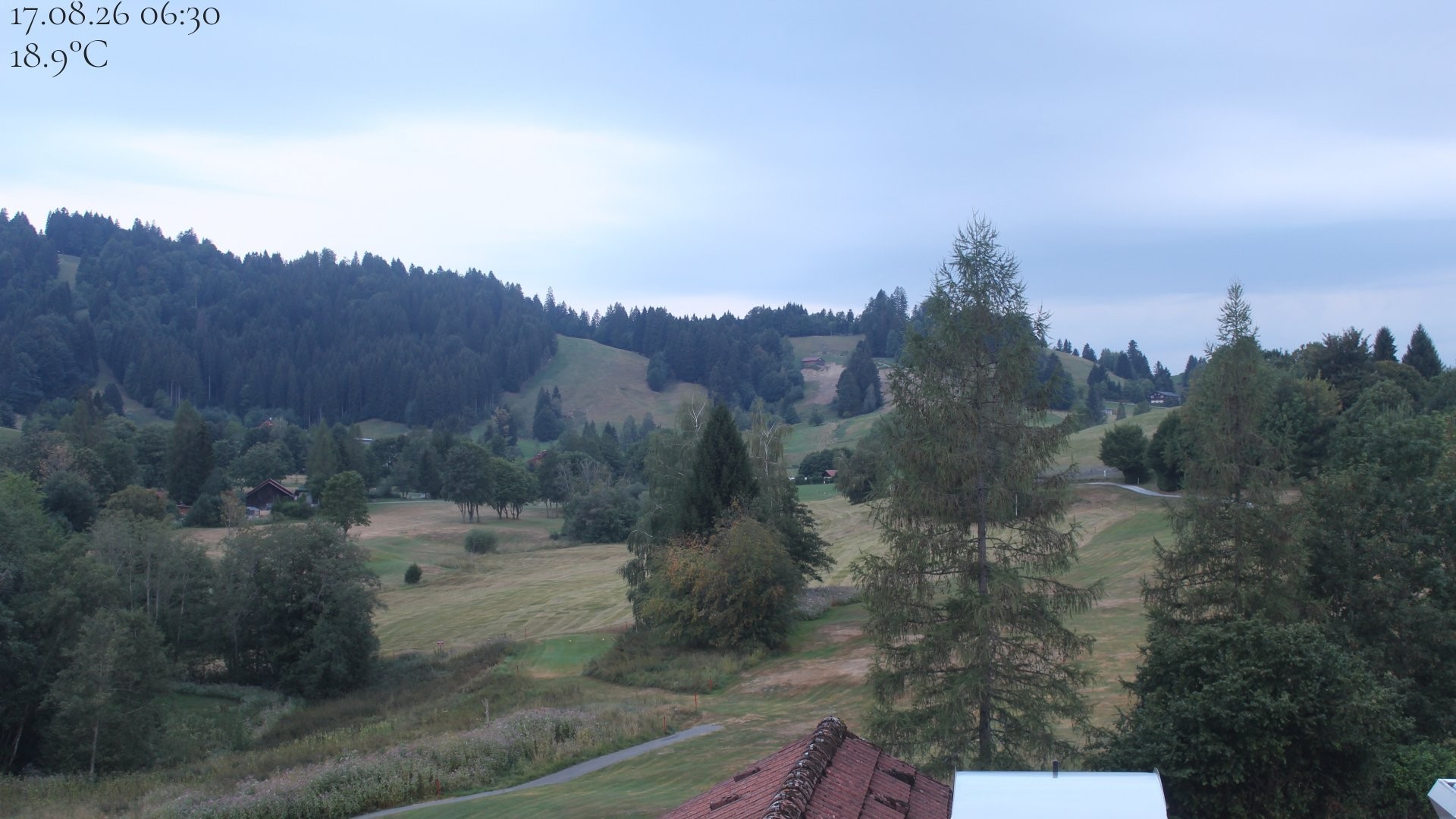 Archiv Foto Webcam Biohotel Schratt in Oberstaufen - Blick Golfplatz