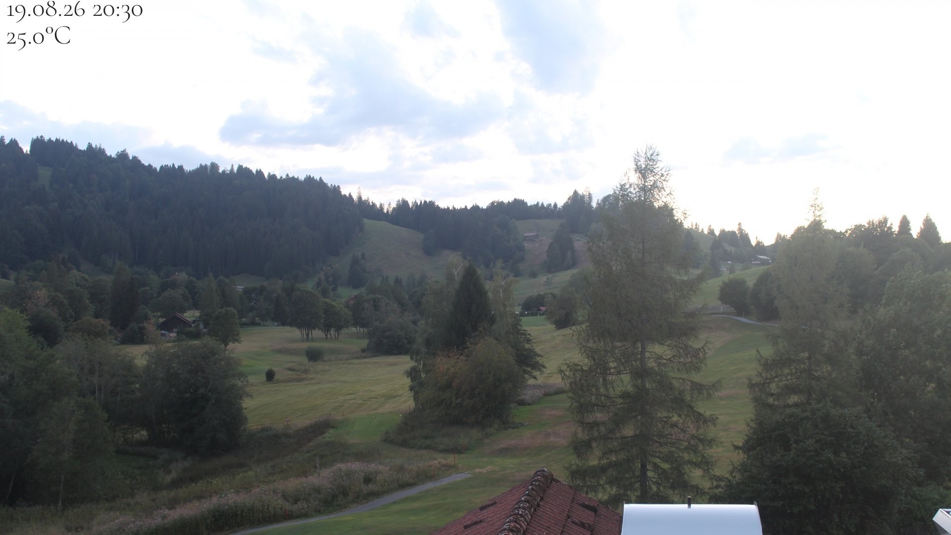 Archiv Foto Webcam Biohotel Schratt in Oberstaufen - Blick Golfplatz