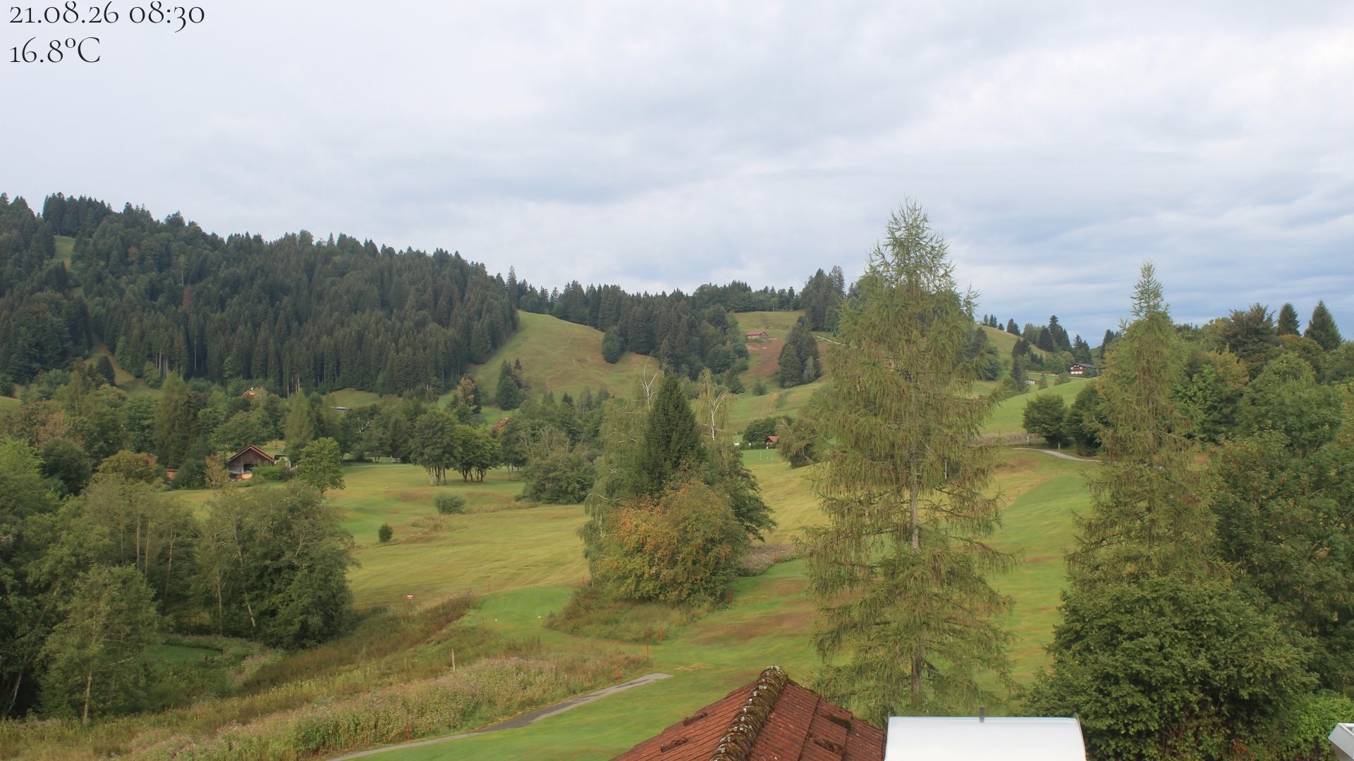 Archived image Webcam Hotel Schratt in Oberstaufen - View Golf Course