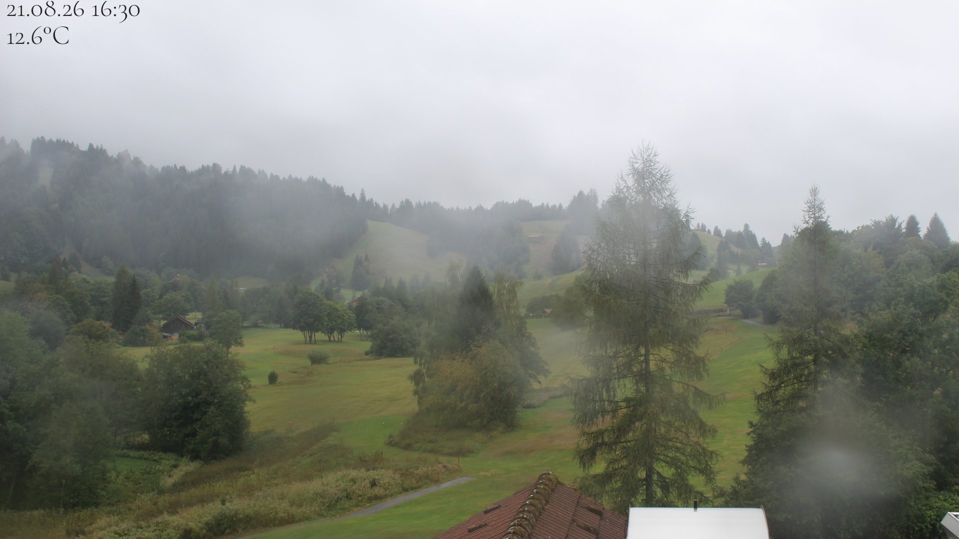 Archived image Webcam Hotel Schratt in Oberstaufen - View Golf Course