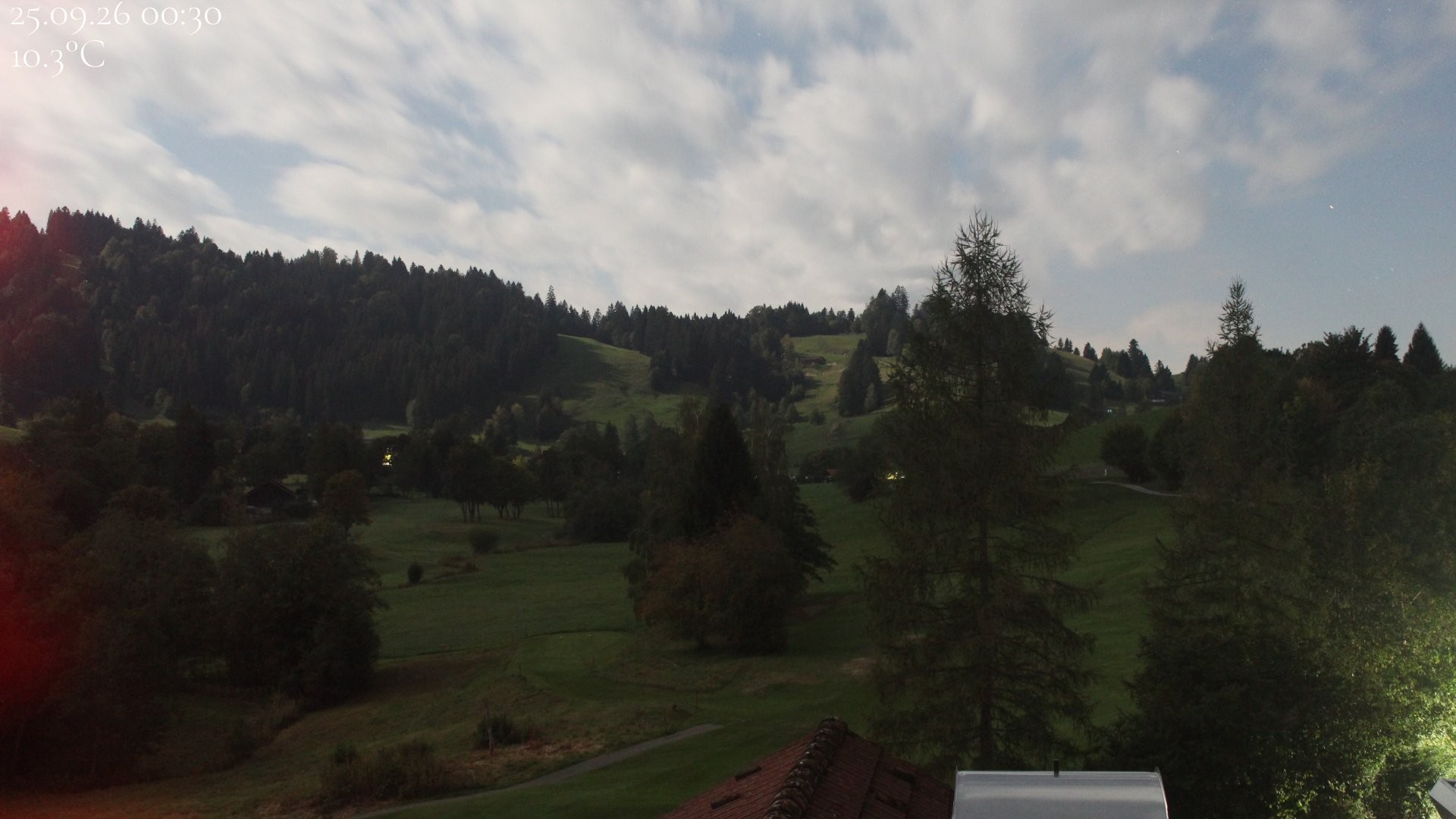 Archived image Webcam Hotel Schratt in Oberstaufen - View Golf Course