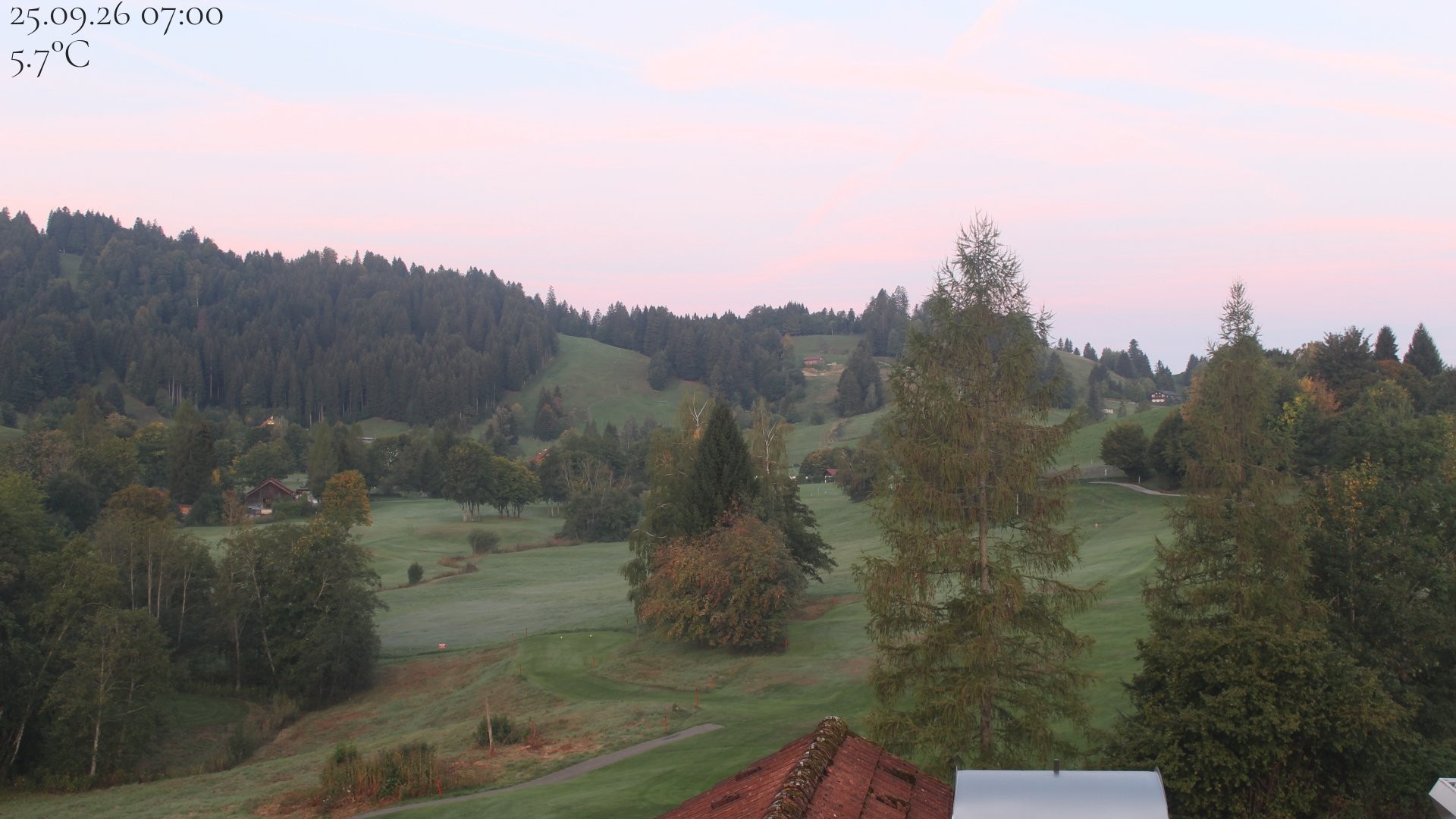 Archived image Webcam Hotel Schratt in Oberstaufen - View Golf Course