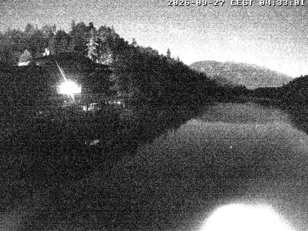 Archiv Foto Webcam Blick über den Tristachersee