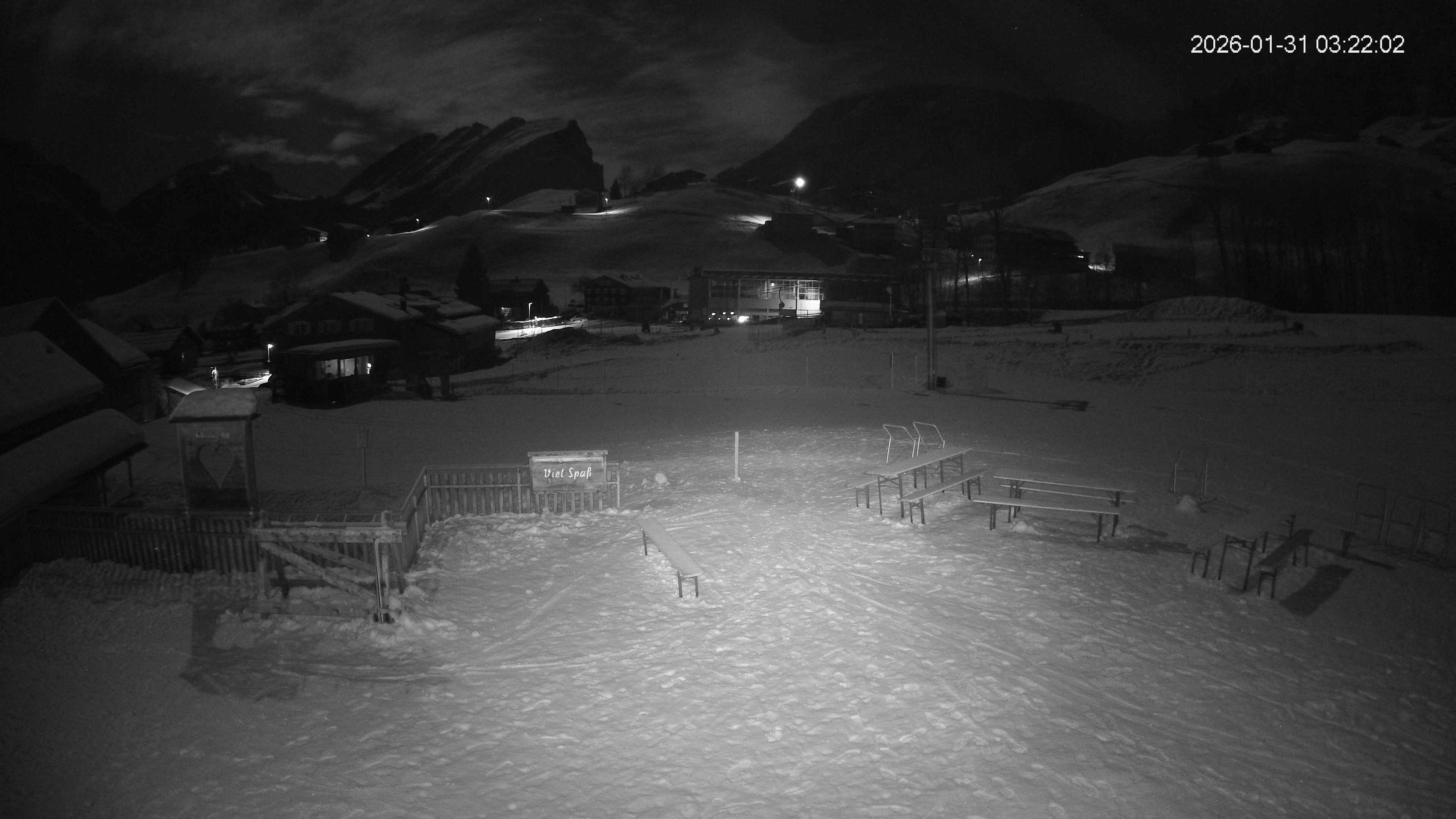 Archived image Webcam Hotel "Schrannen-Hof" at mountain "Diedamskopf"