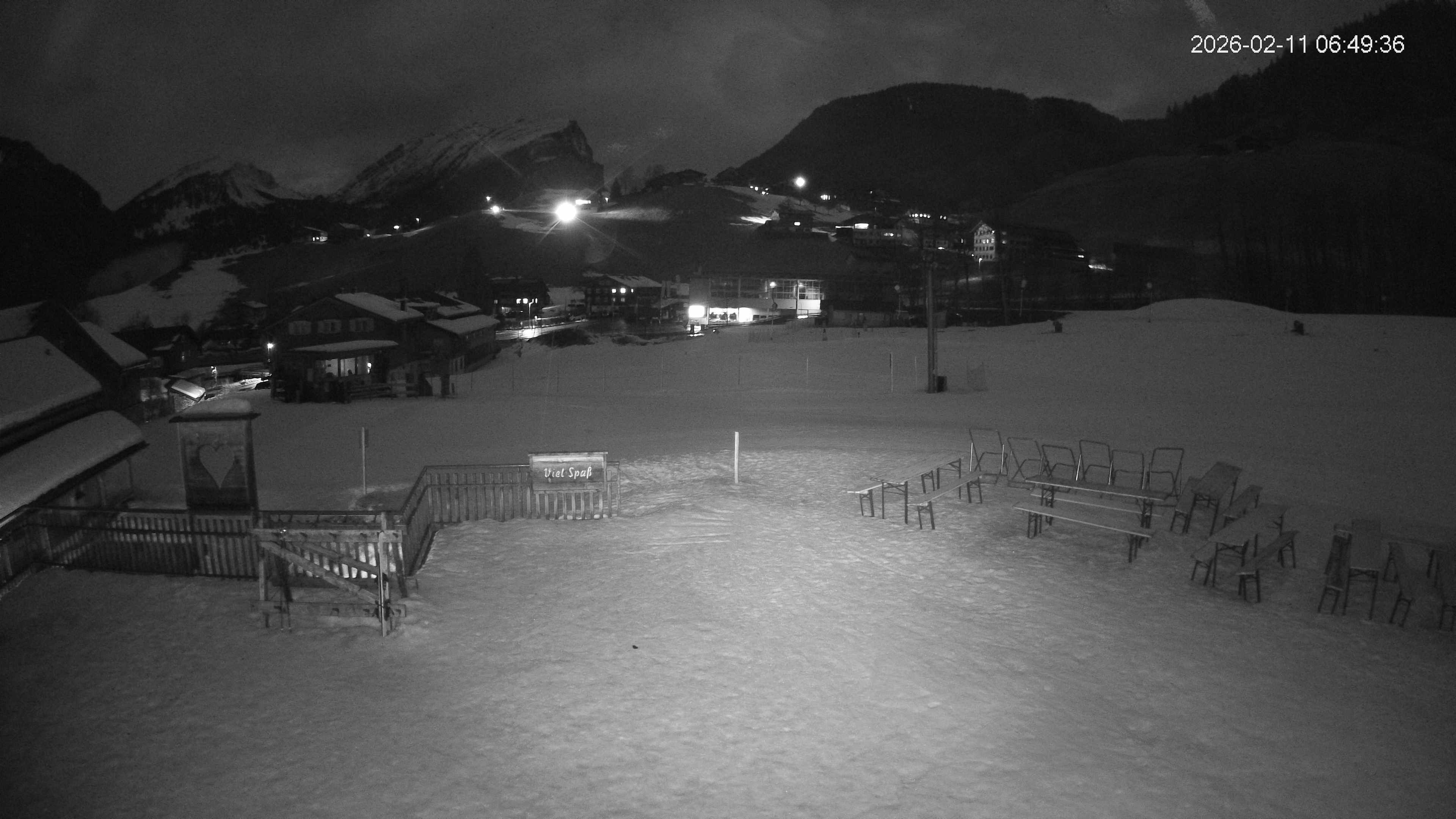 Archived image Webcam Hotel "Schrannen-Hof" at mountain "Diedamskopf"