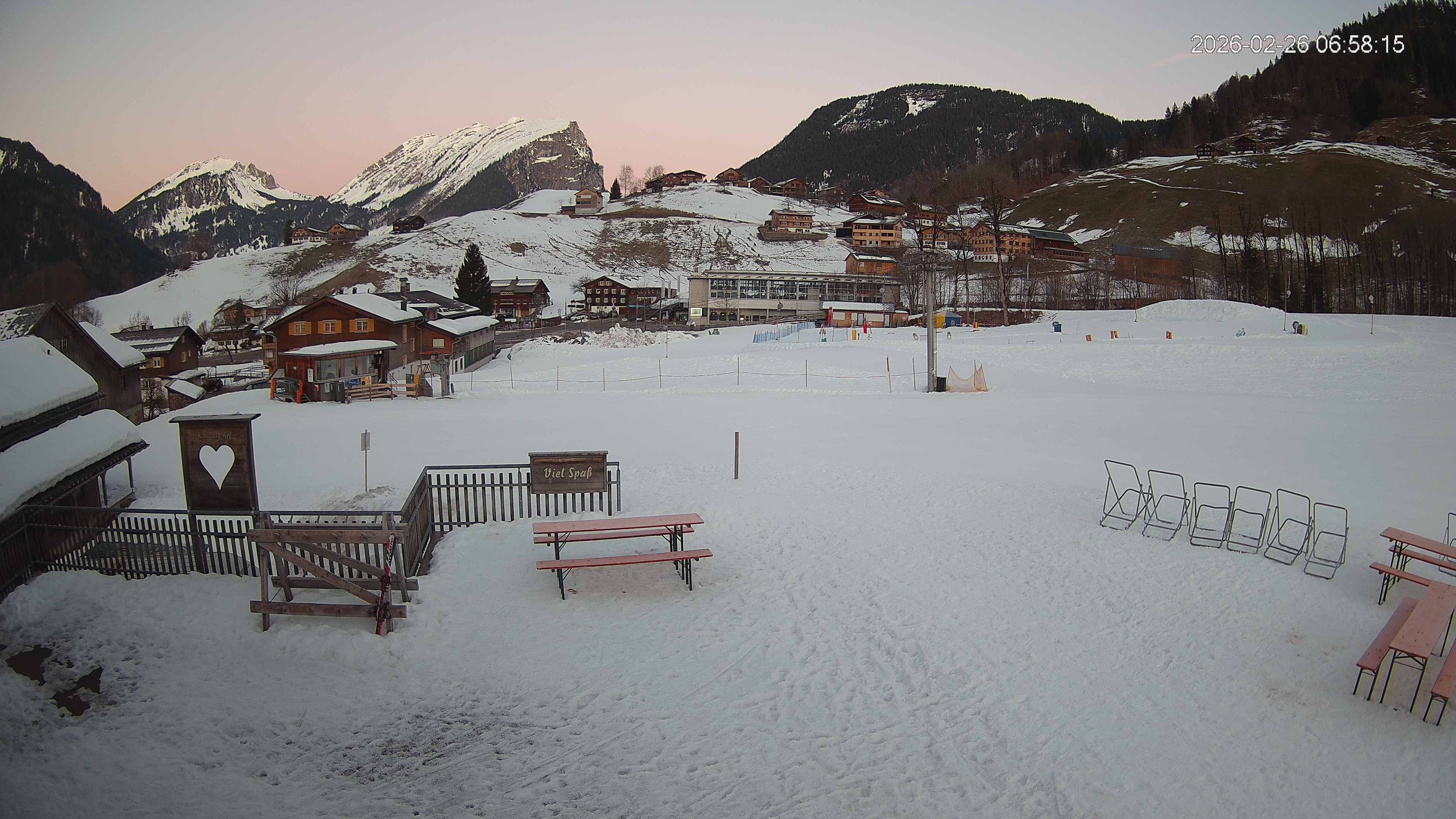 Archived image Webcam Hotel "Schrannen-Hof" at mountain "Diedamskopf"