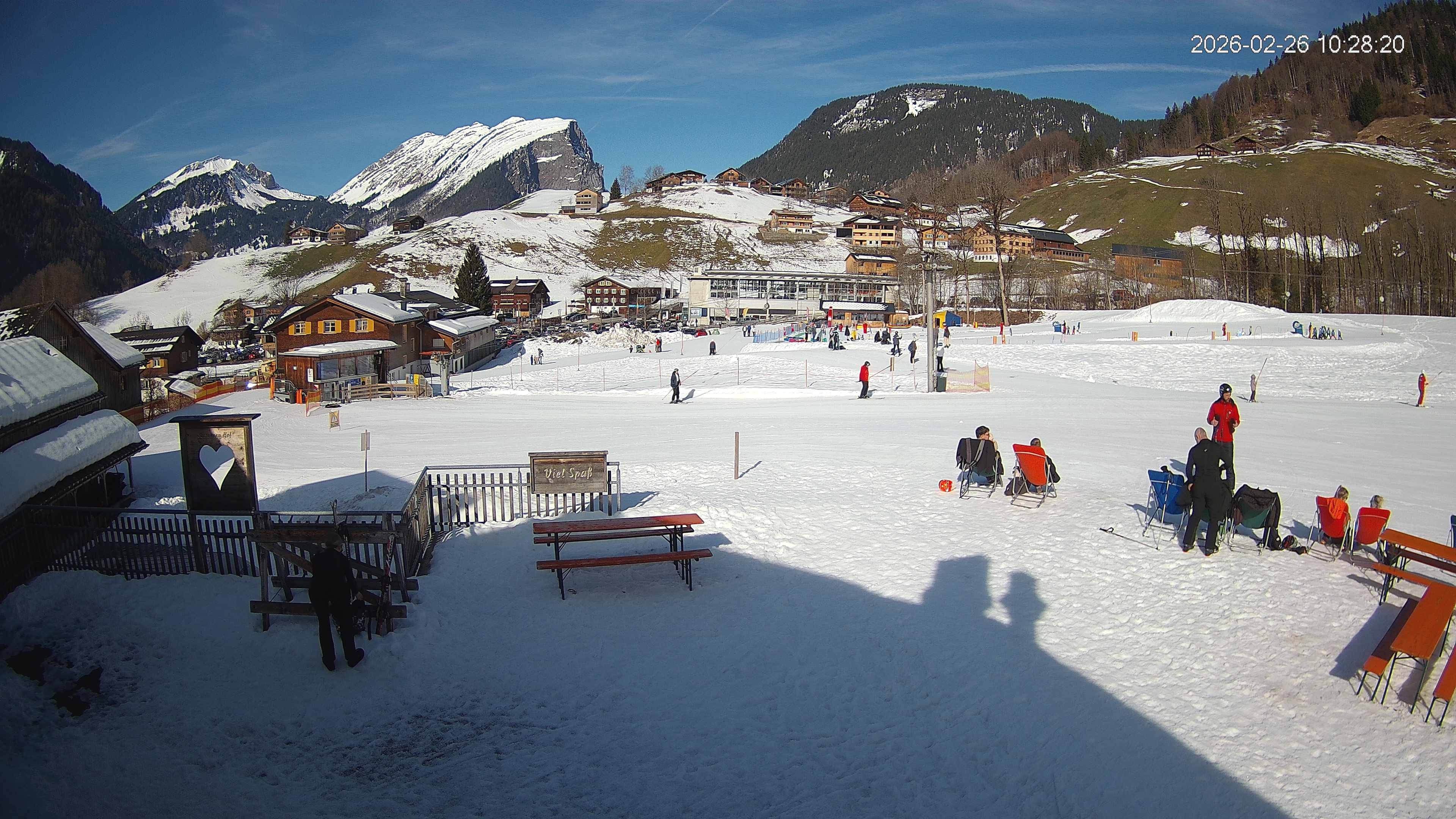Archived image Webcam Hotel "Schrannen-Hof" at mountain "Diedamskopf"