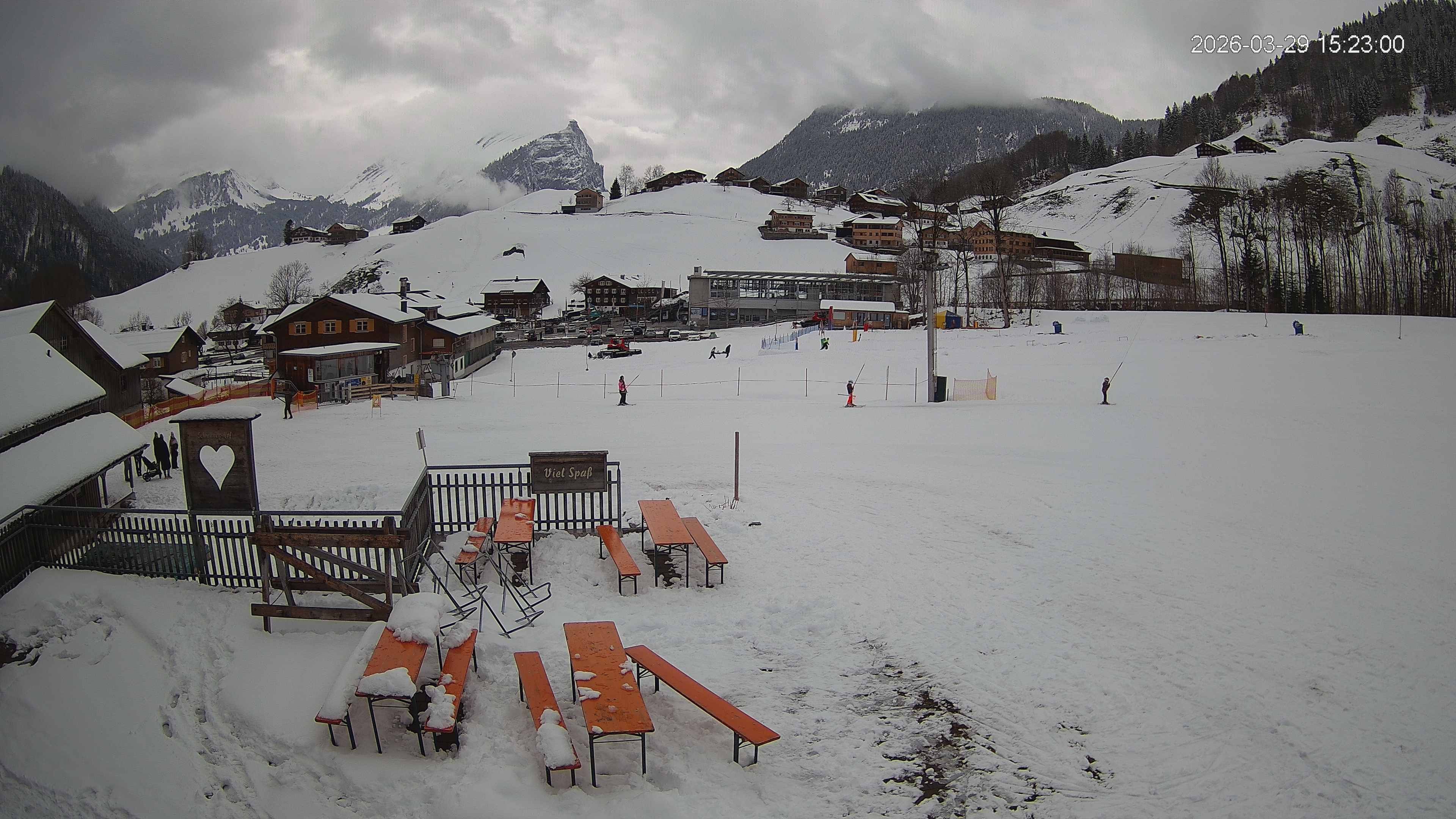 Archived image Webcam Hotel "Schrannen-Hof" at mountain "Diedamskopf"