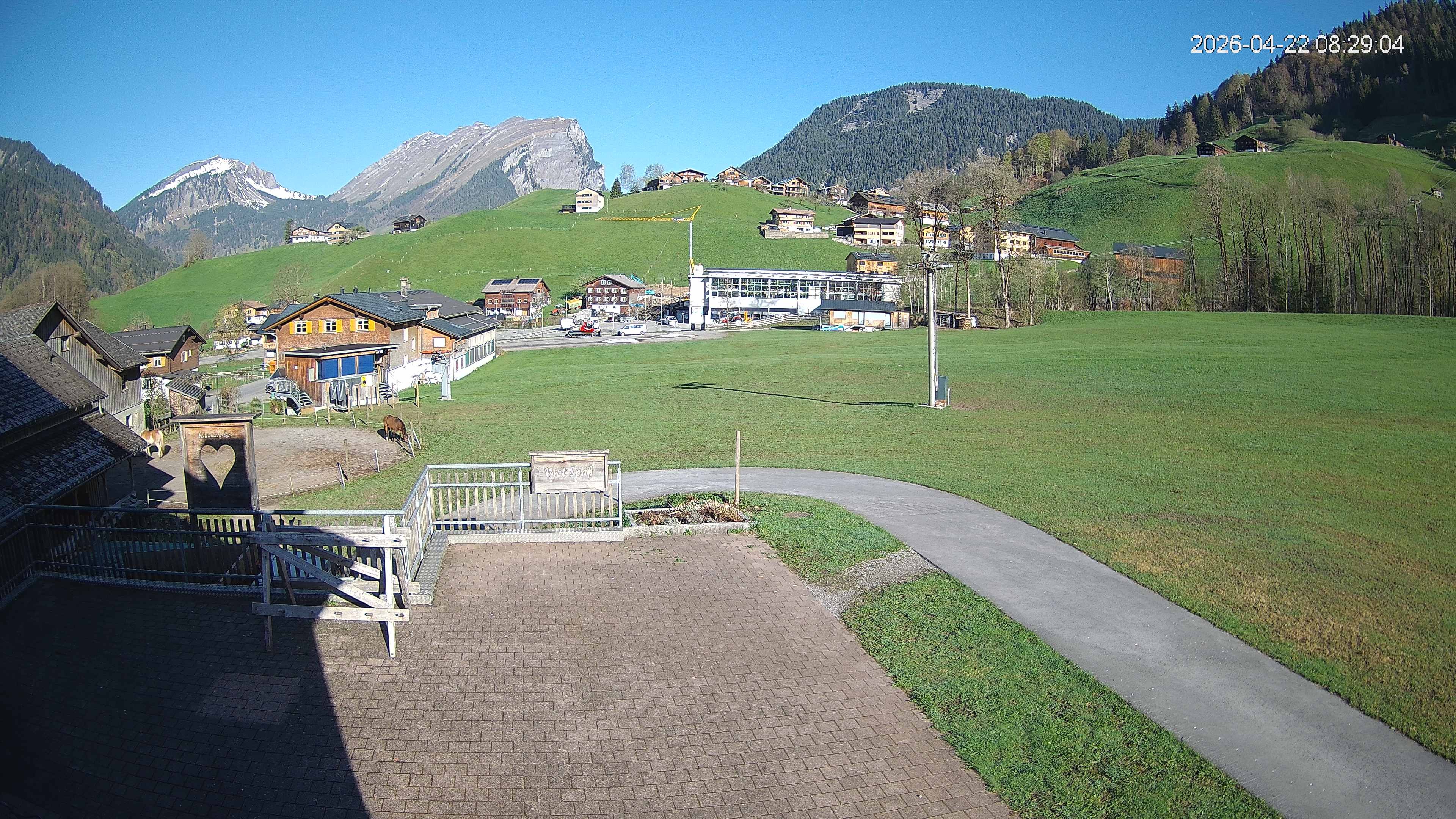 Archived image Webcam Hotel "Schrannen-Hof" at mountain "Diedamskopf"