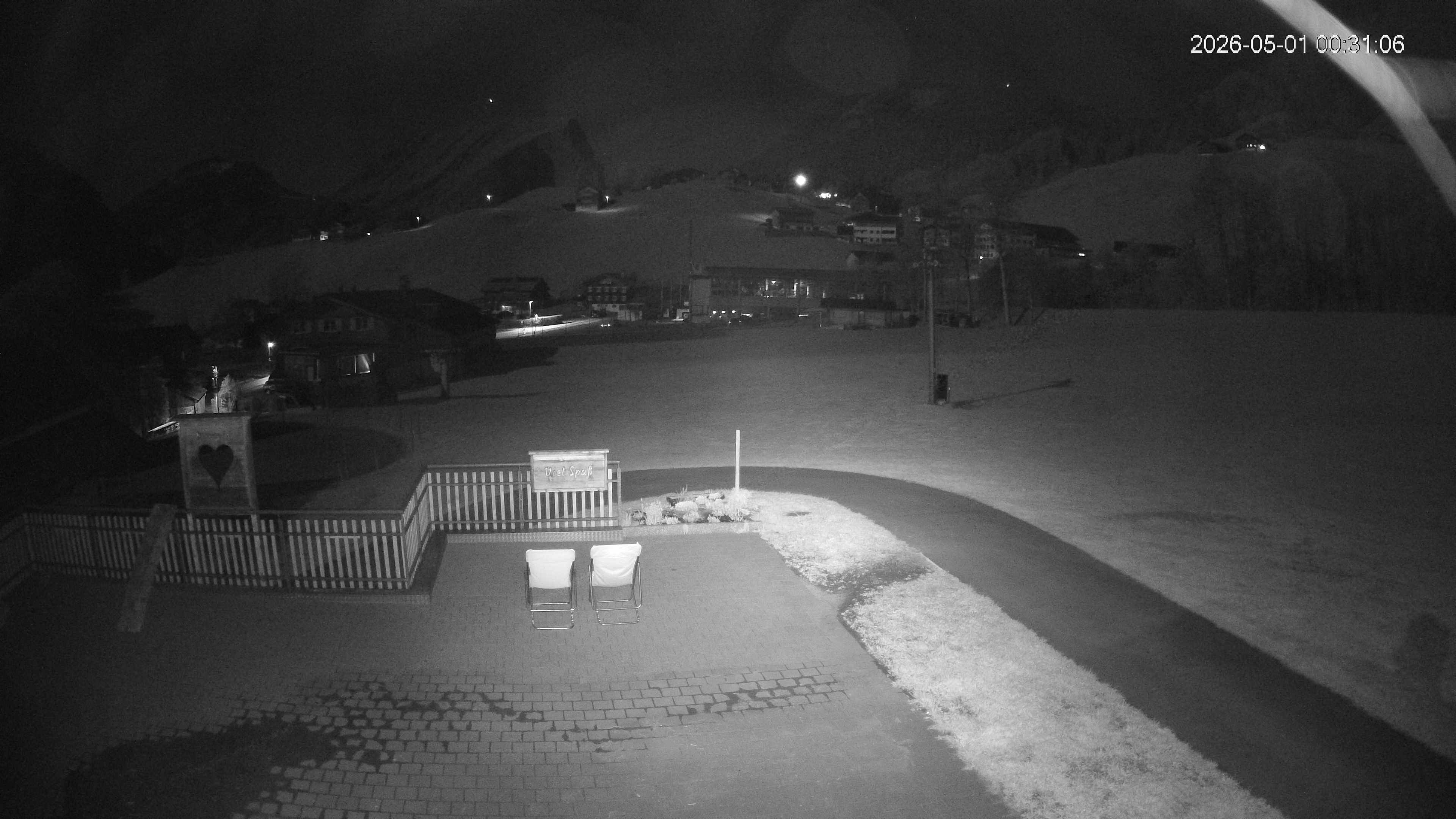 Archived image Webcam Hotel "Schrannen-Hof" at mountain "Diedamskopf"