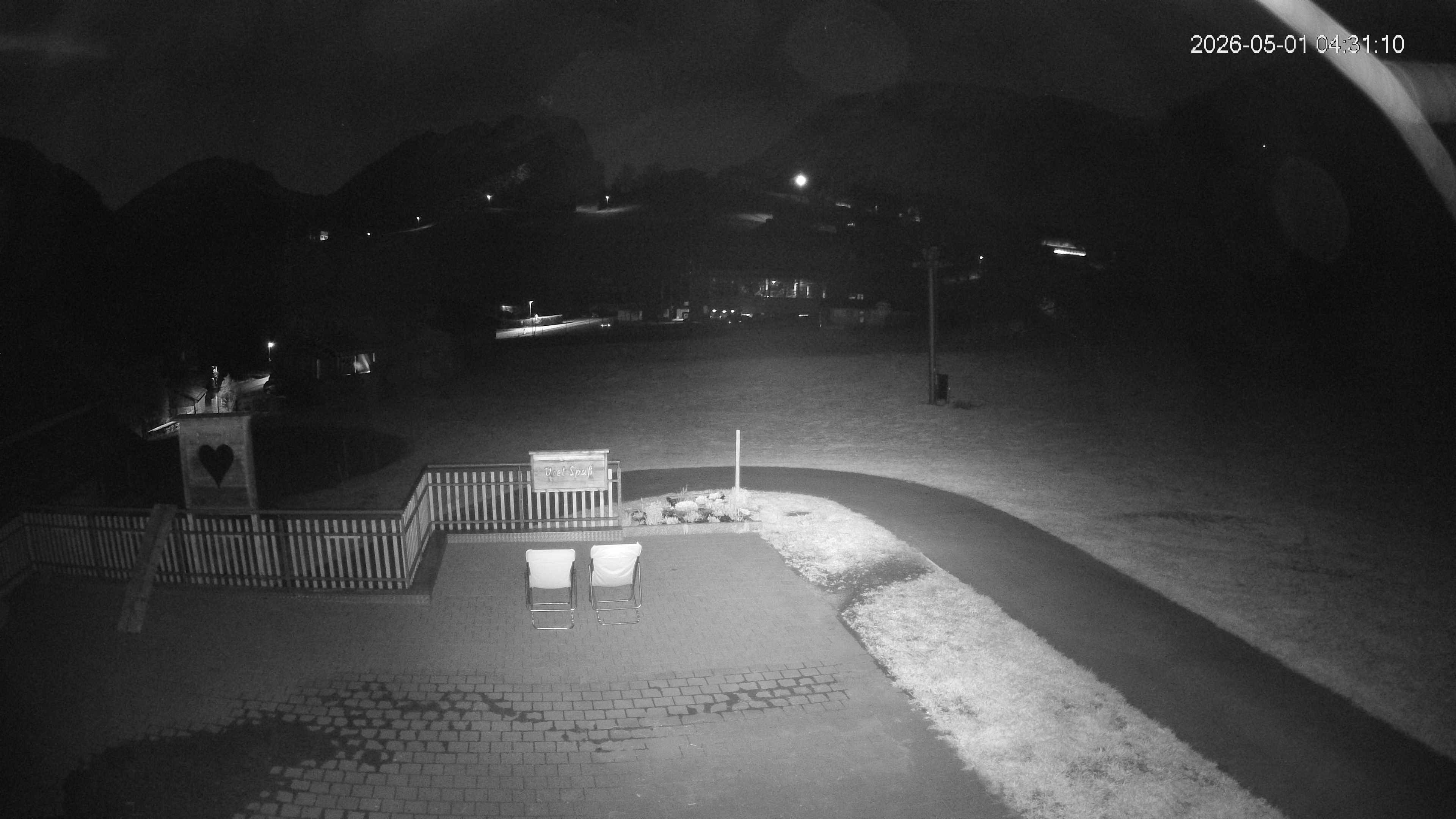 Archived image Webcam Hotel "Schrannen-Hof" at mountain "Diedamskopf"