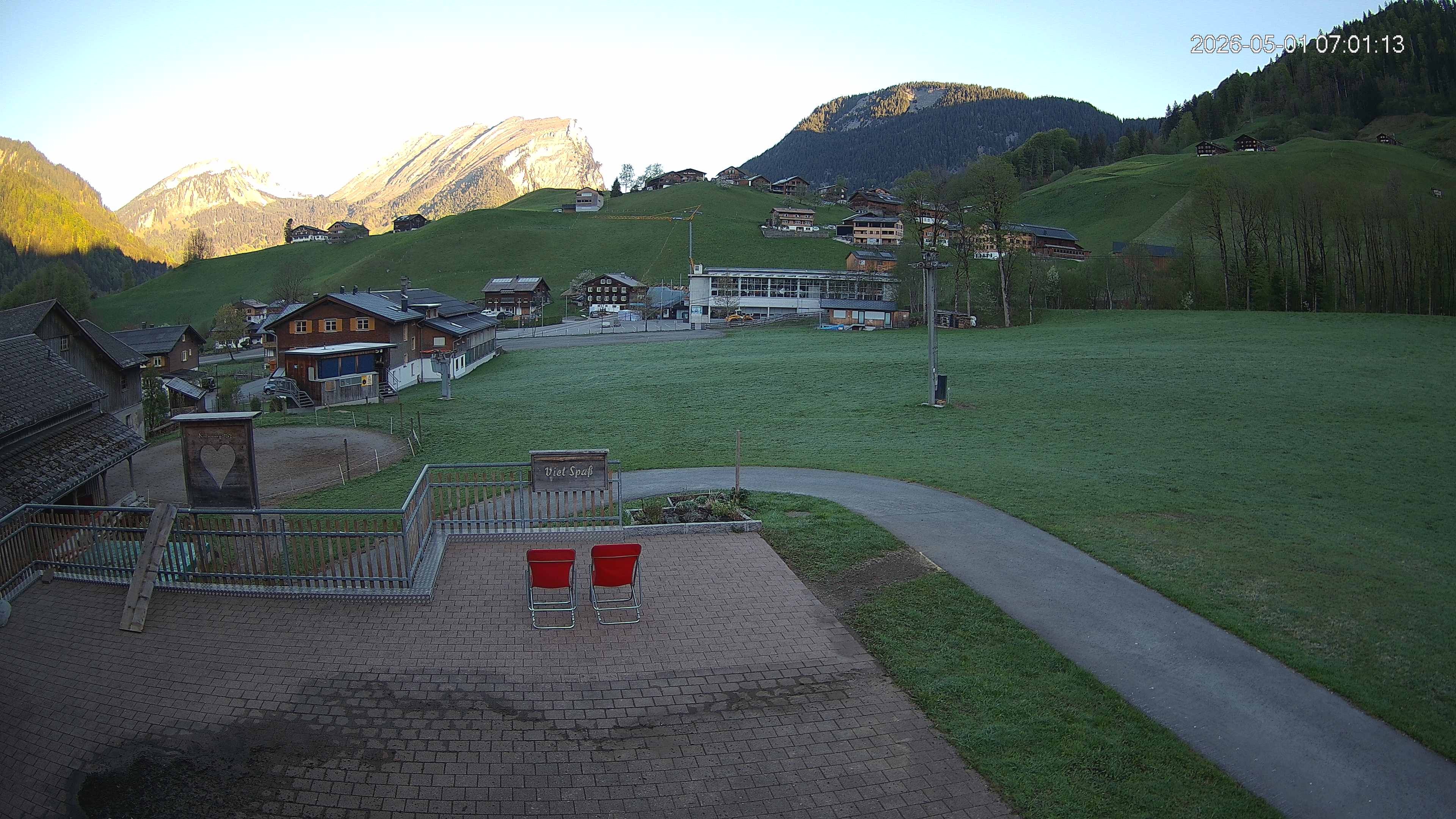 Archived image Webcam Hotel "Schrannen-Hof" at mountain "Diedamskopf"