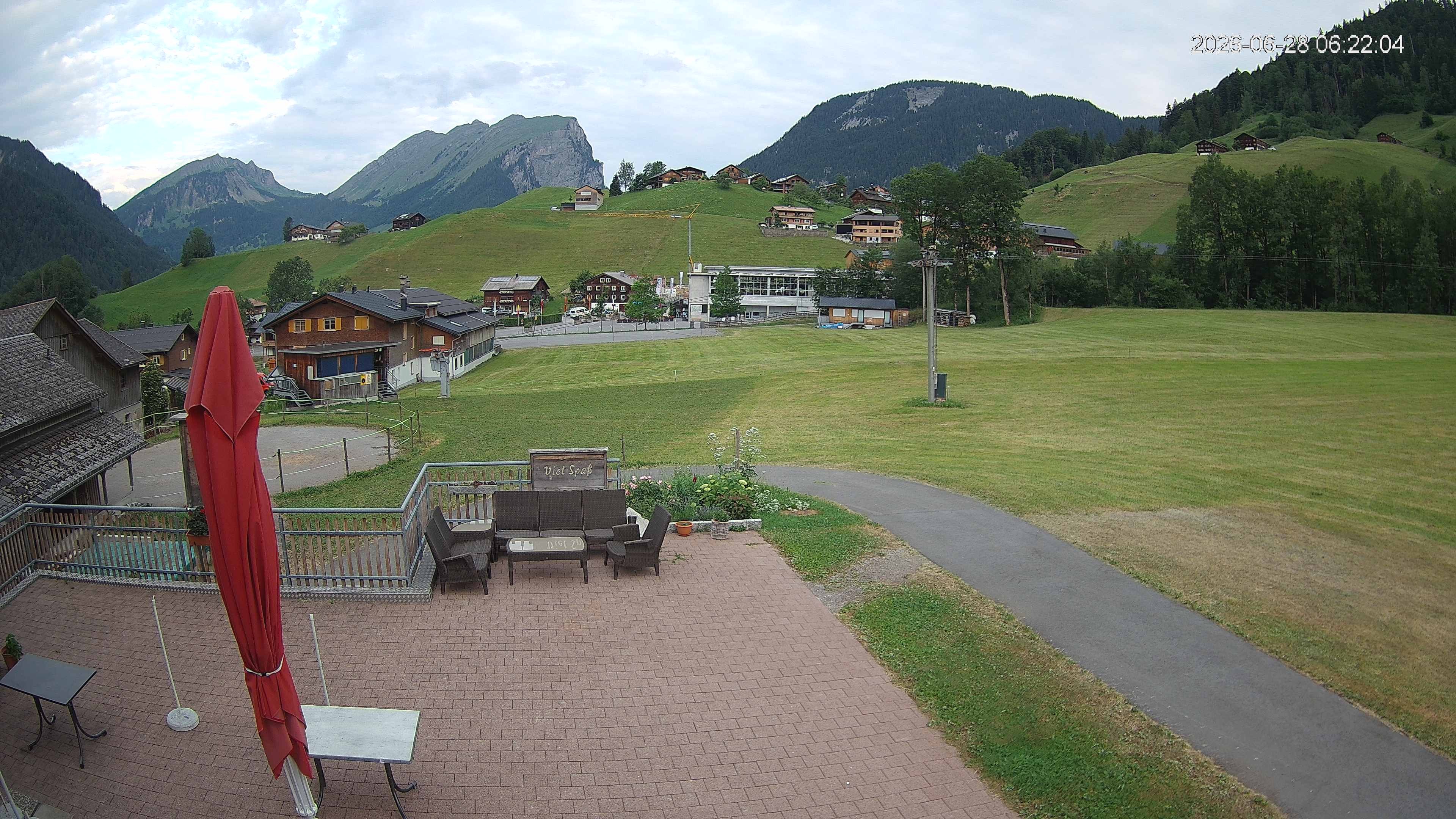 Archived image Webcam Hotel "Schrannen-Hof" at mountain "Diedamskopf"