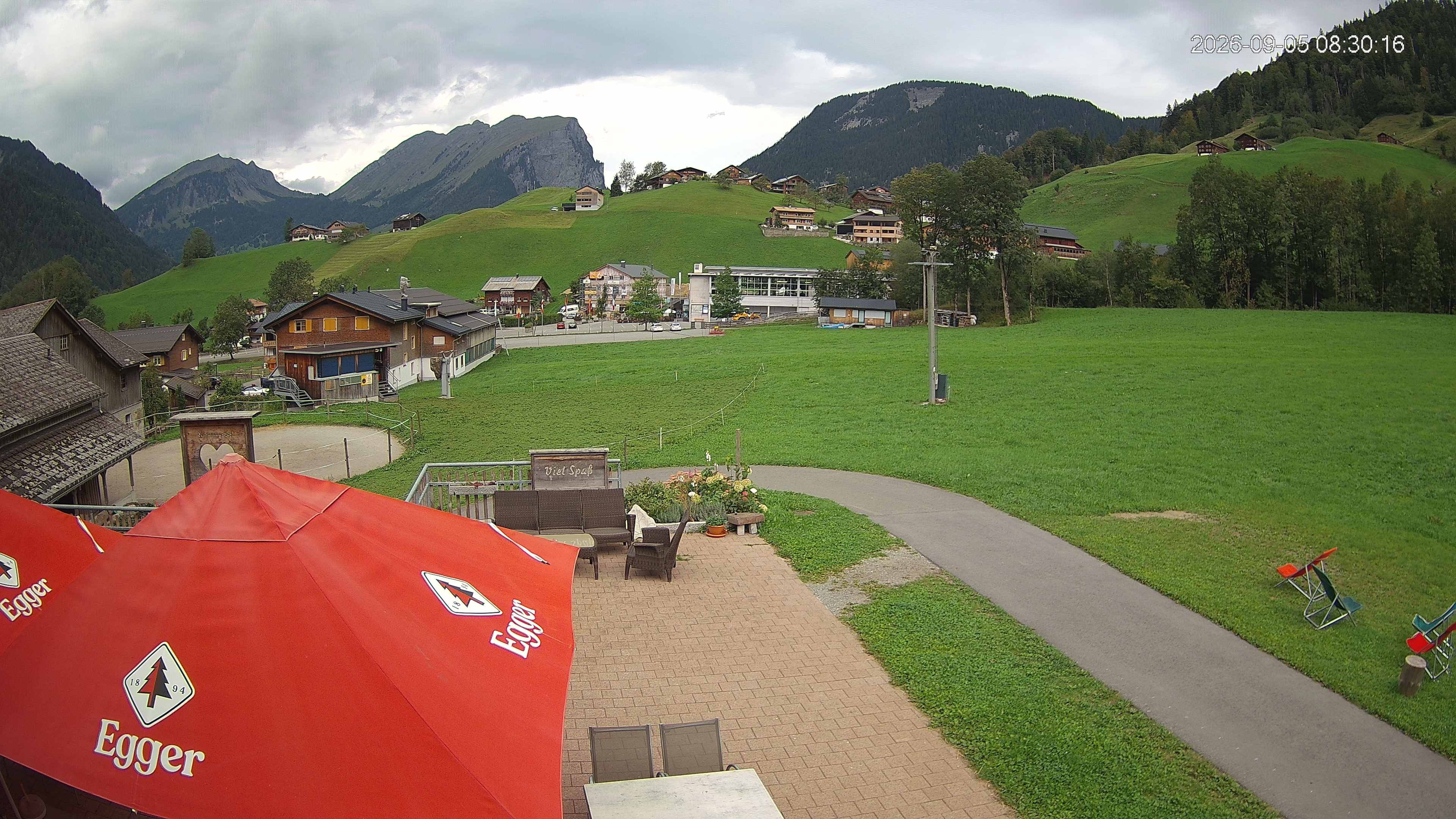 Archived image Webcam Hotel "Schrannen-Hof" at mountain "Diedamskopf"