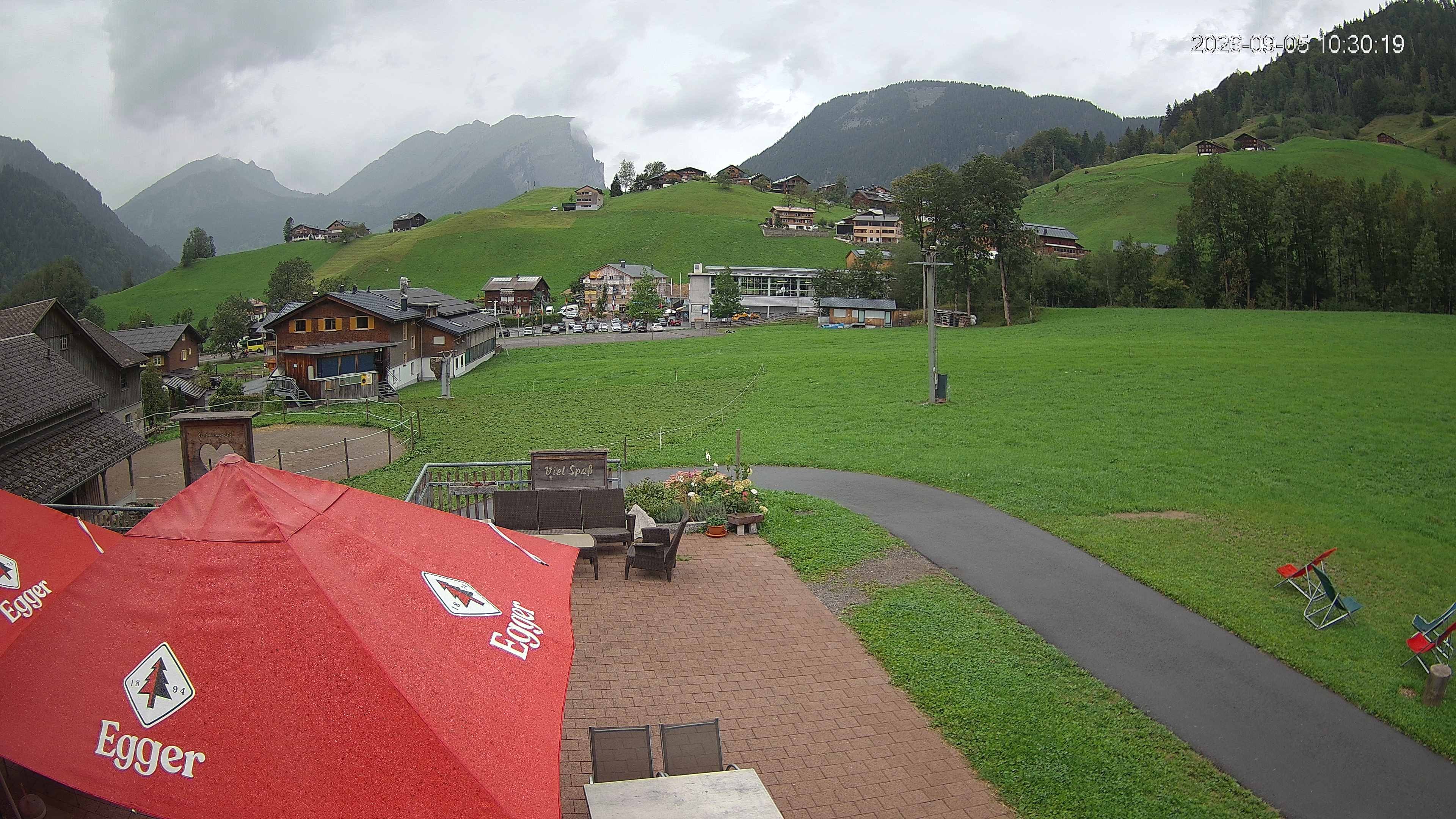 Archived image Webcam Hotel "Schrannen-Hof" at mountain "Diedamskopf"
