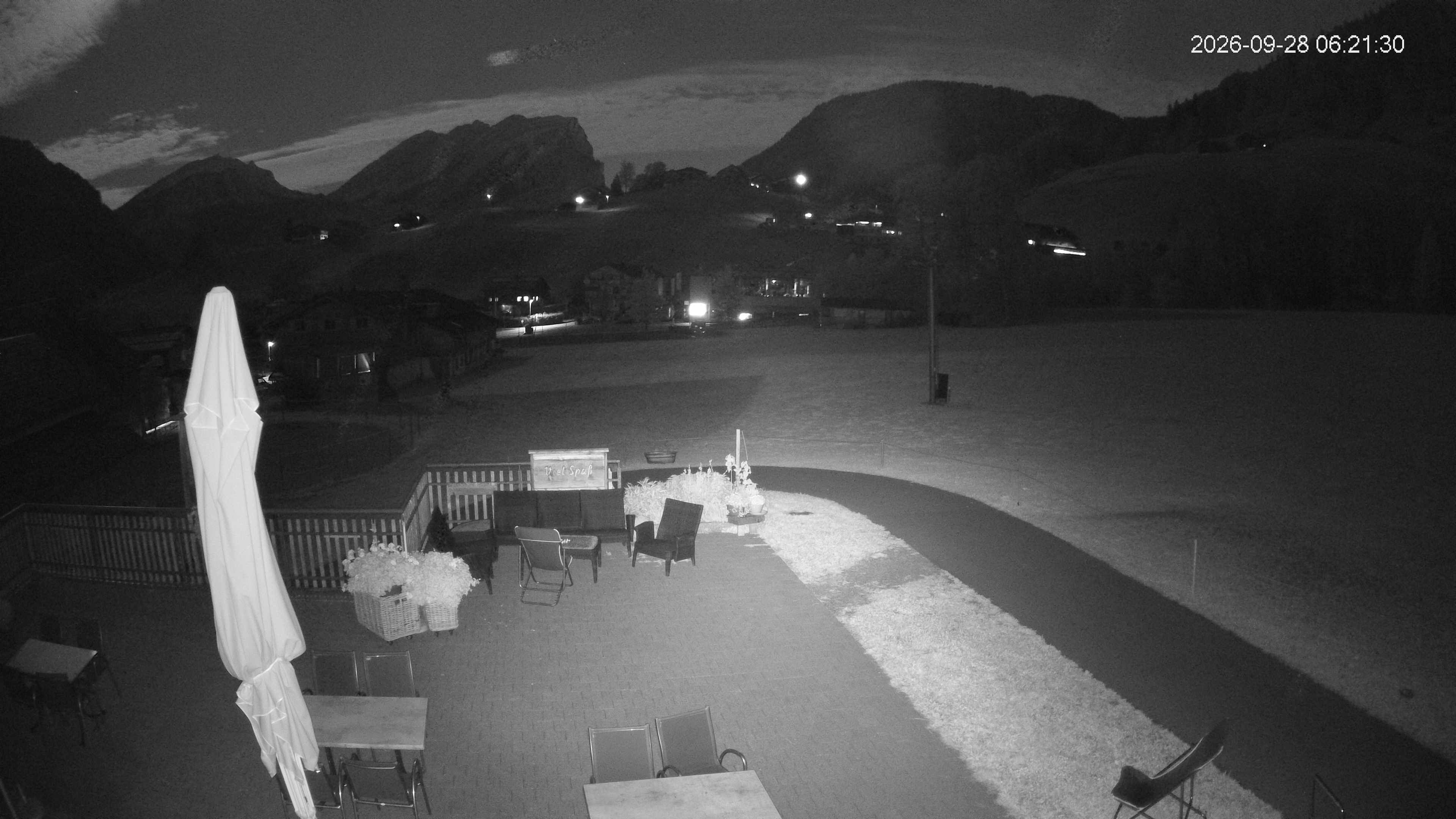 Archived image Webcam Hotel "Schrannen-Hof" at mountain "Diedamskopf"