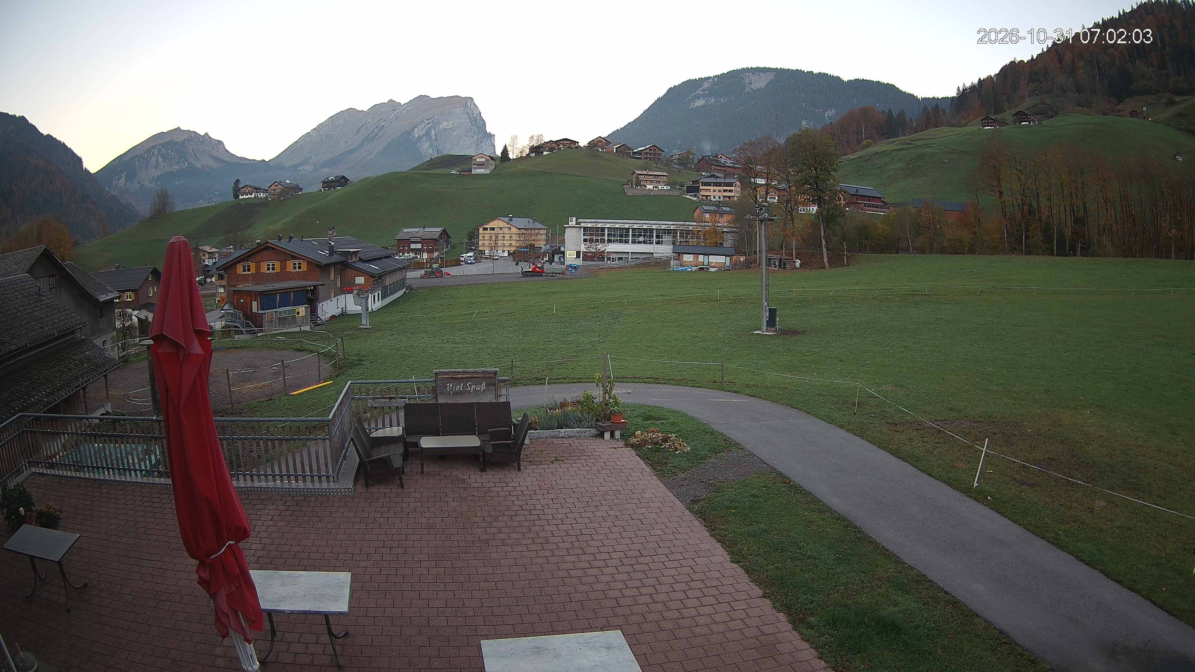 Archived image Webcam Hotel "Schrannen-Hof" at mountain "Diedamskopf"