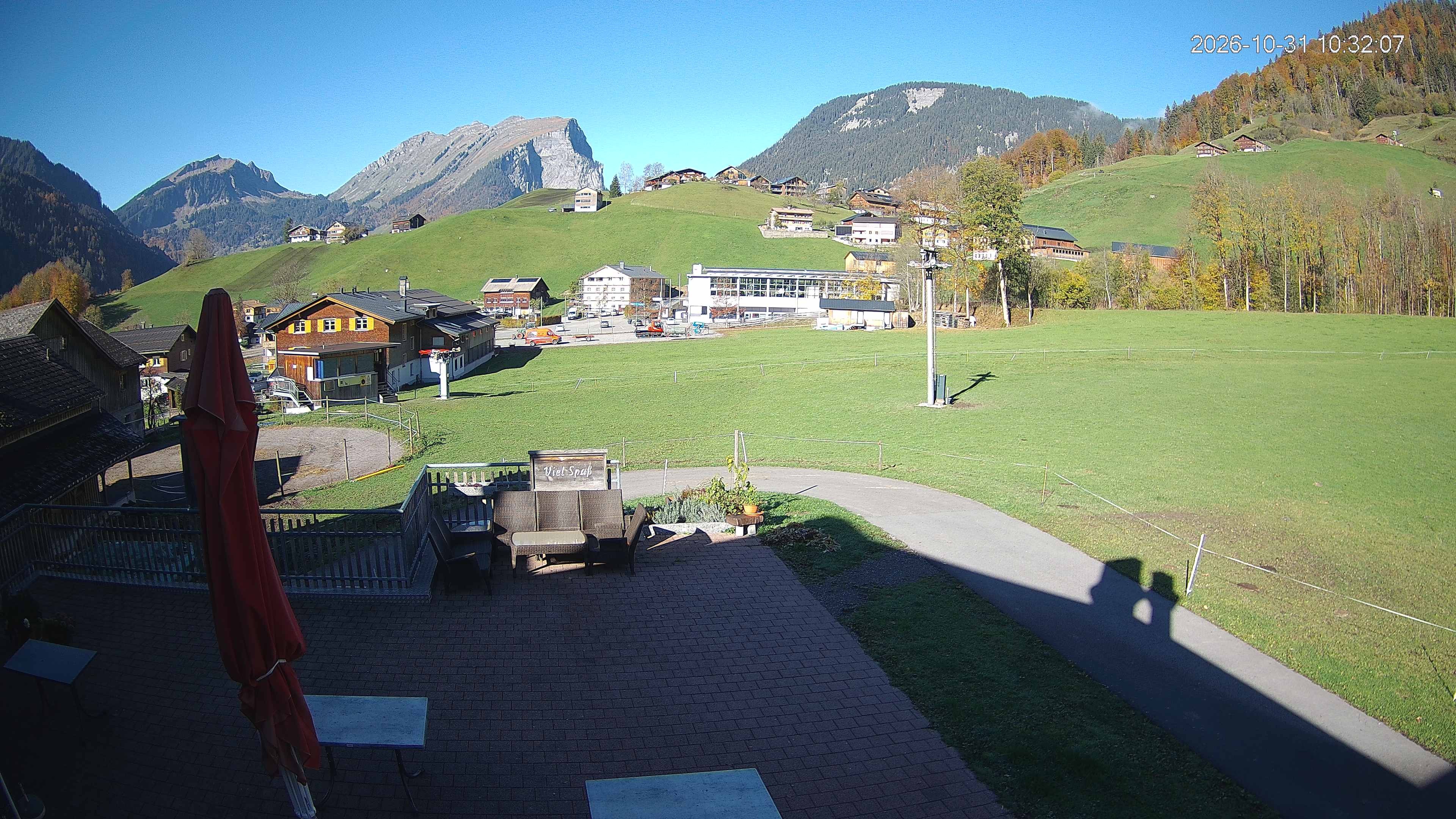 Archived image Webcam Hotel "Schrannen-Hof" at mountain "Diedamskopf"