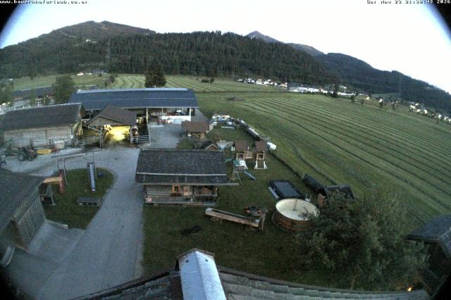 Archived image Webcam Organic farm Arnoldgut in Altenmarkt