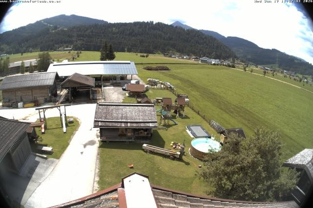 Archived image Webcam Organic farm Arnoldgut in Altenmarkt
