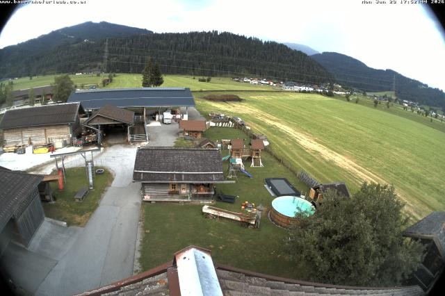 Archived image Webcam Organic farm Arnoldgut in Altenmarkt